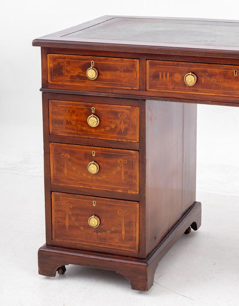 Gilt Victorian Mahogany Pedestal Desk For Sale