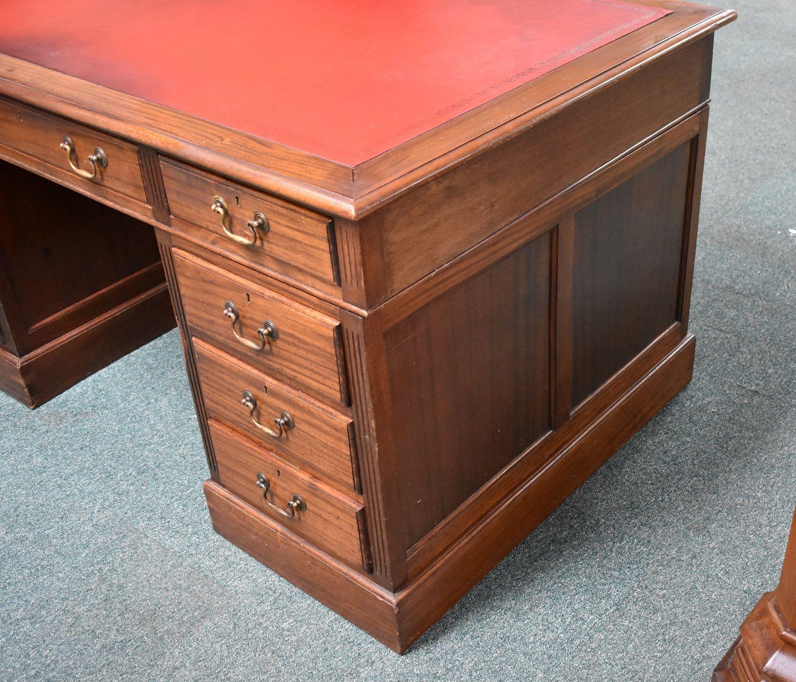 Victorian Mahogany Pedestal Desk 2