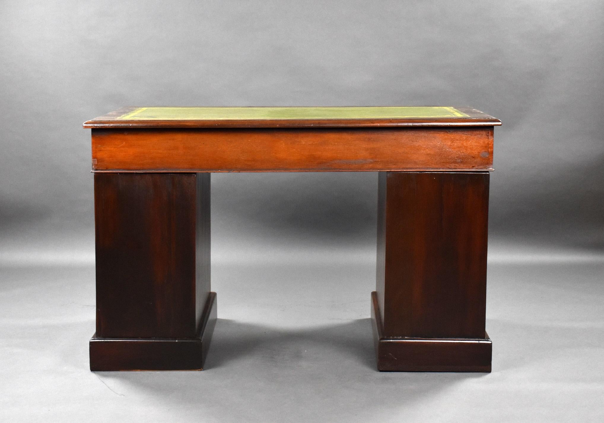 Victorian Mahogany Pedestal Desk 3