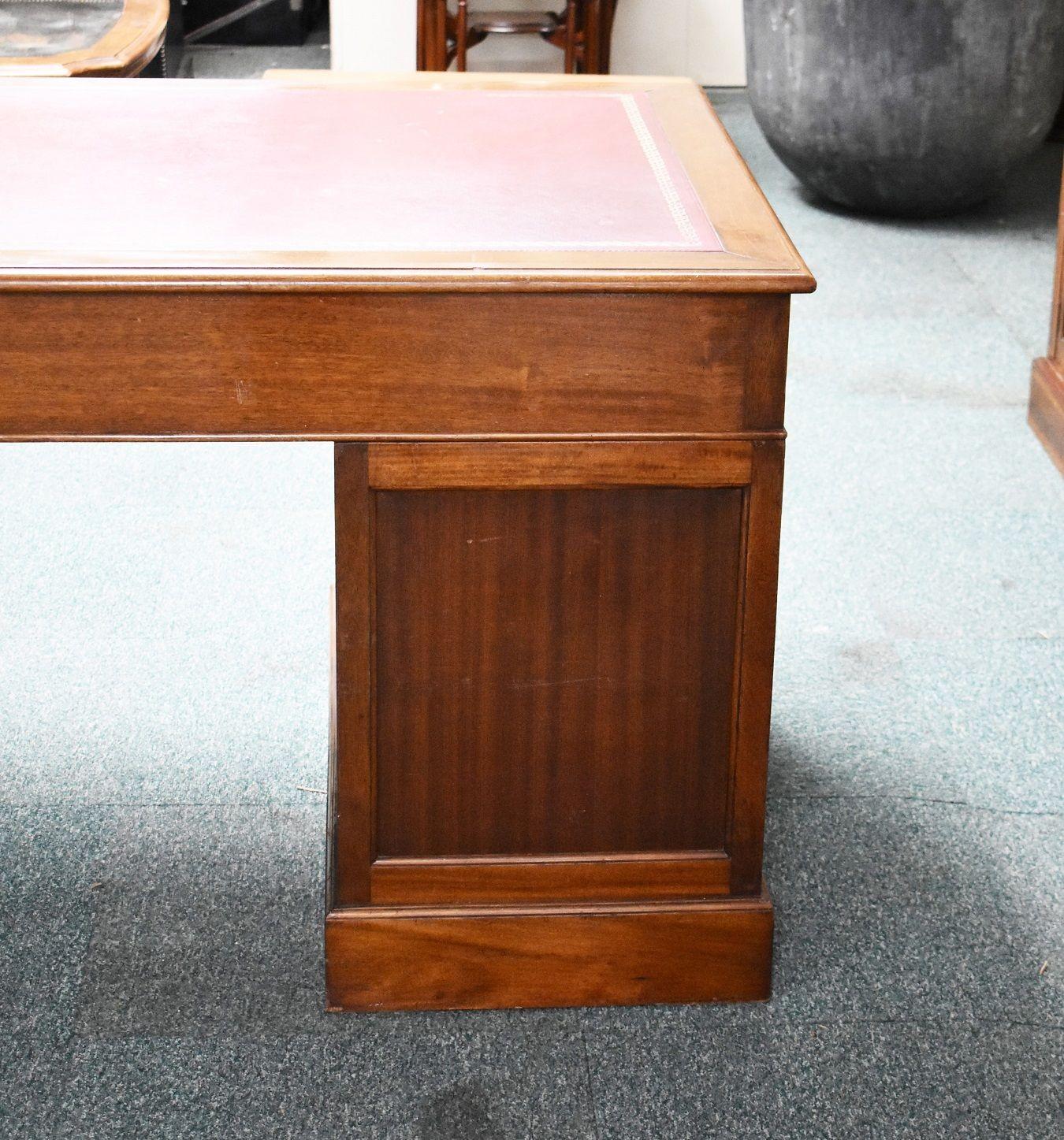 Victorian Mahogany Pedestal Desk 5