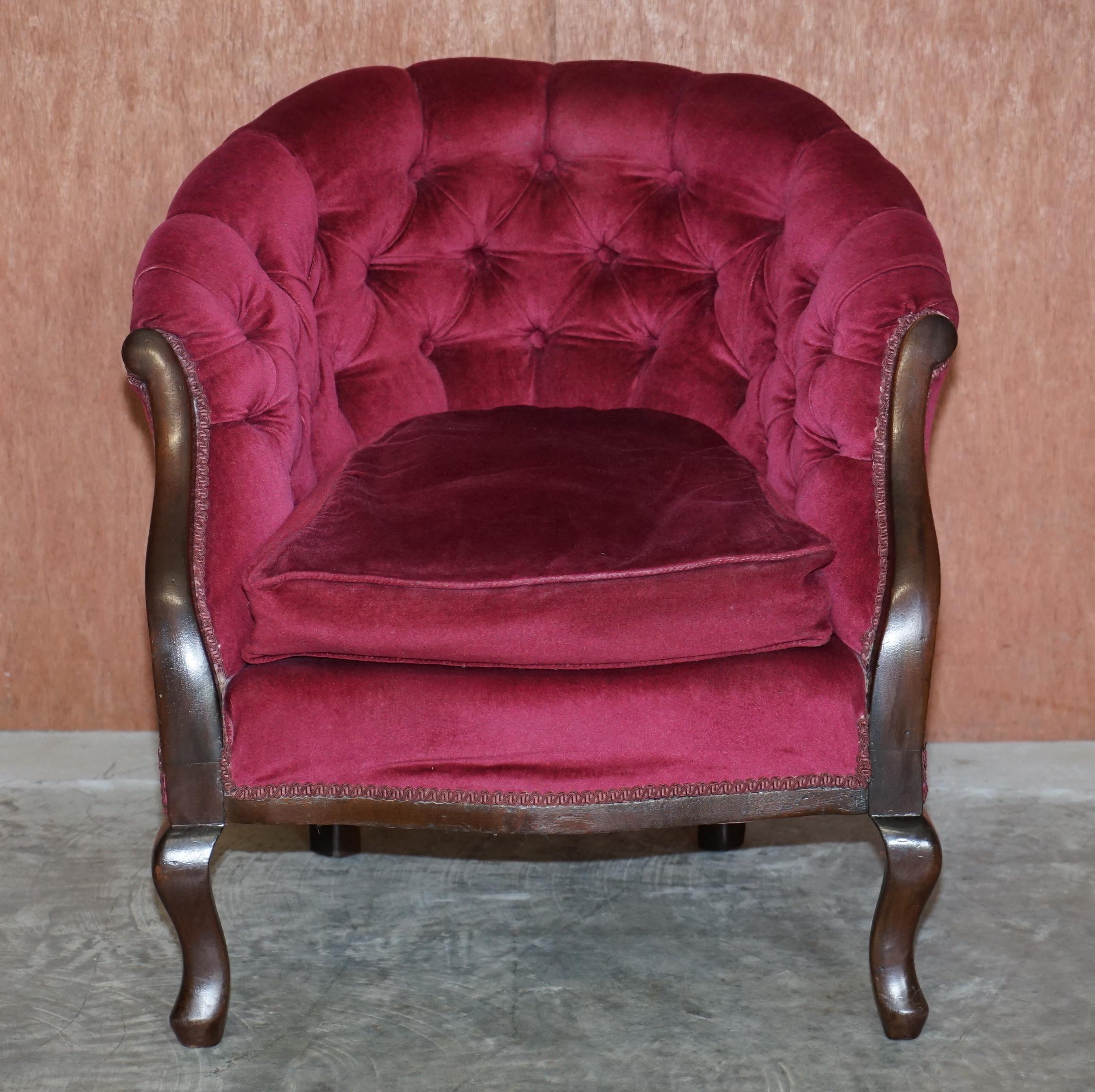 Victorian Hardwood & Pink Velour Parlour Chesterfield Suite of Sofa & Armchairs For Sale 2