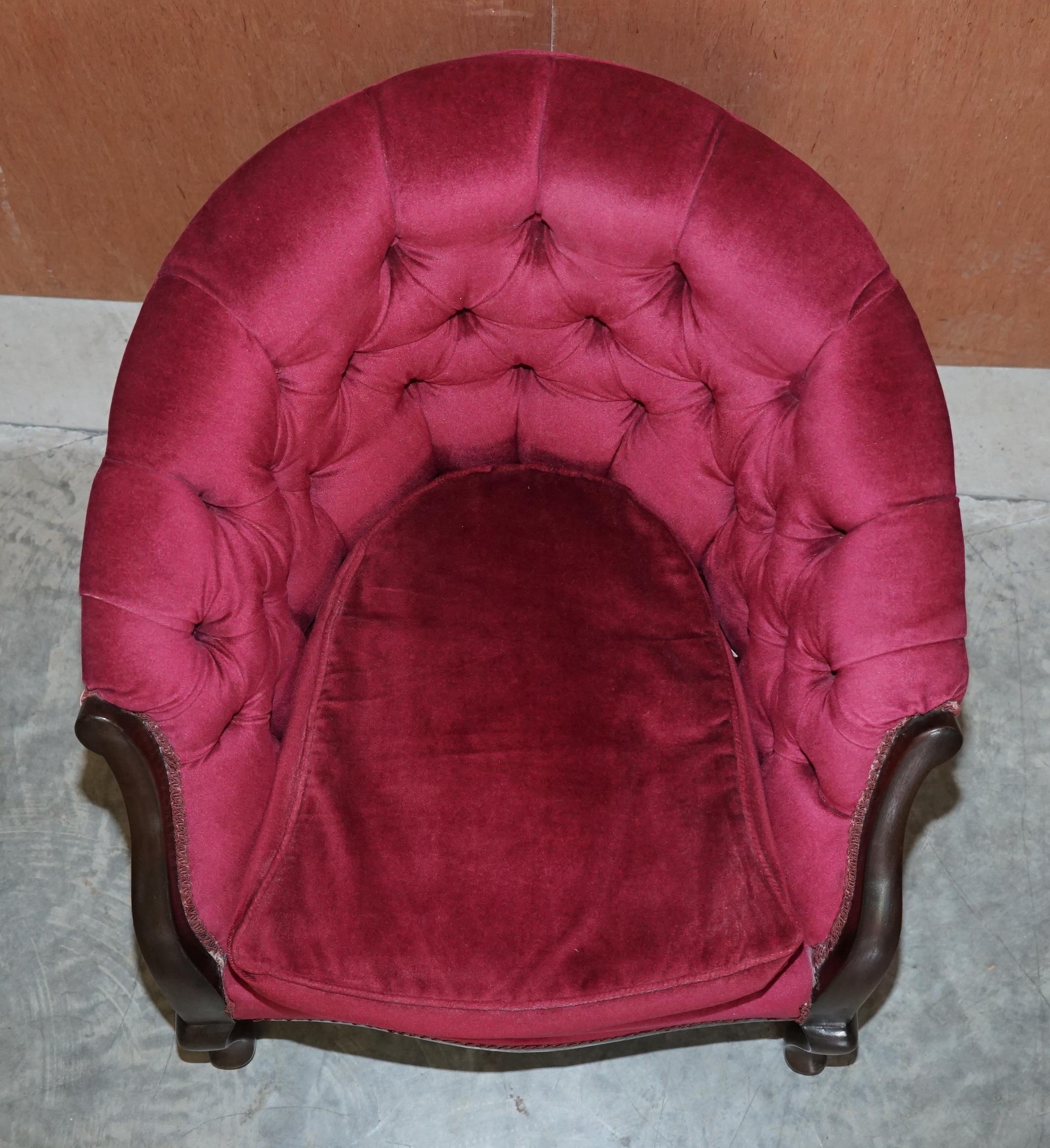 Victorian Hardwood & Pink Velour Parlour Chesterfield Suite of Sofa & Armchairs For Sale 3