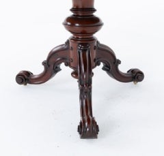 Victorian Mahogany Round Dining Table 1860