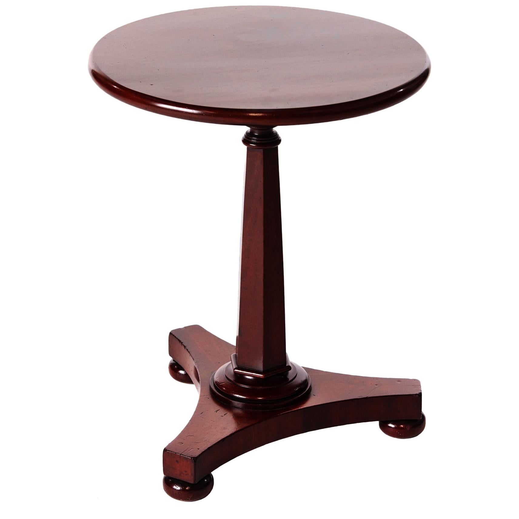 Victorian Mahogany Round Lamp Table