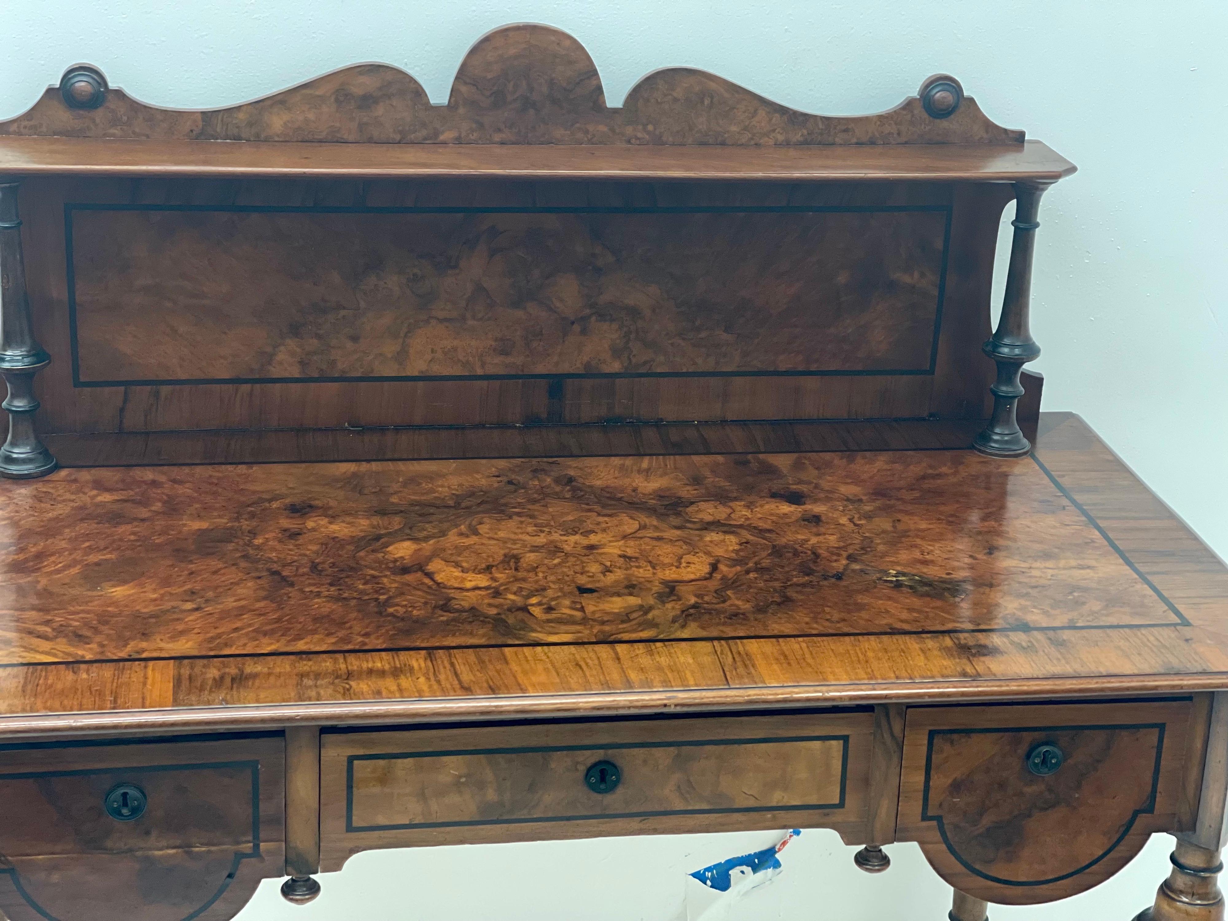 Victorian Mahogany Desk or Entryway Table with Flame Mahogany Veneer In Good Condition In Seattle, WA