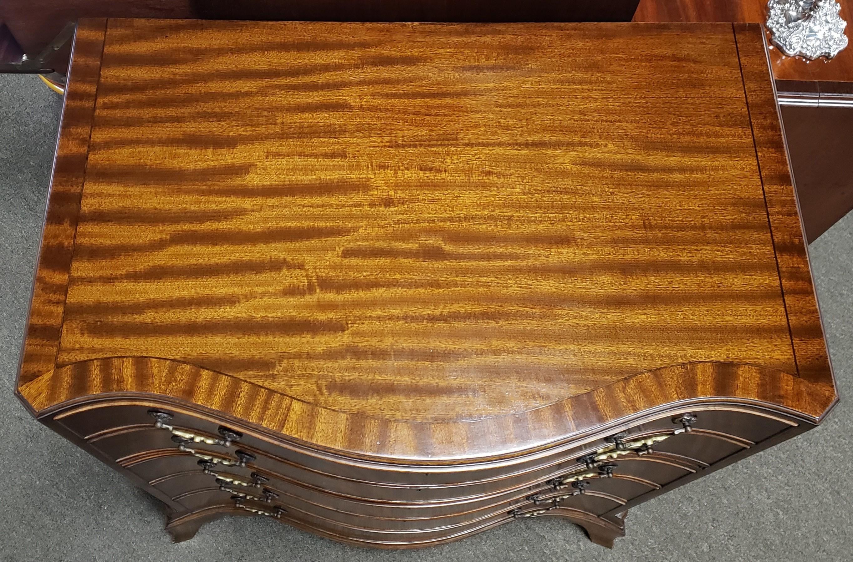 Inlay Victorian Mahogany Serpentine Chest of Drawers For Sale