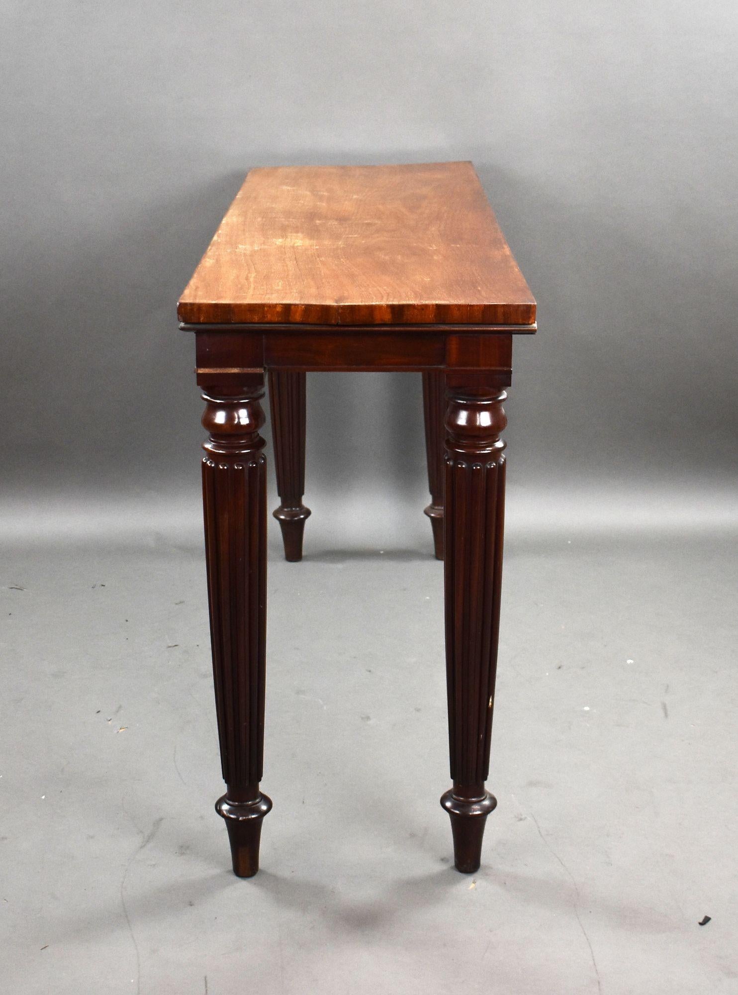 Victorian Mahogany Server In Good Condition In Chelmsford, Essex