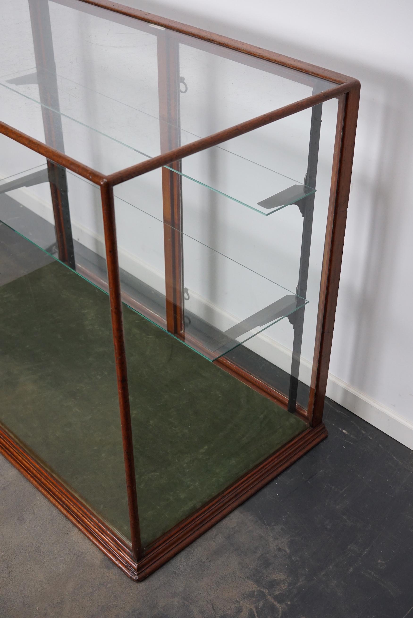 Victorian Mahogany Shop Display Cabinet / Counter or Vitrine, Late 19th Century For Sale 2