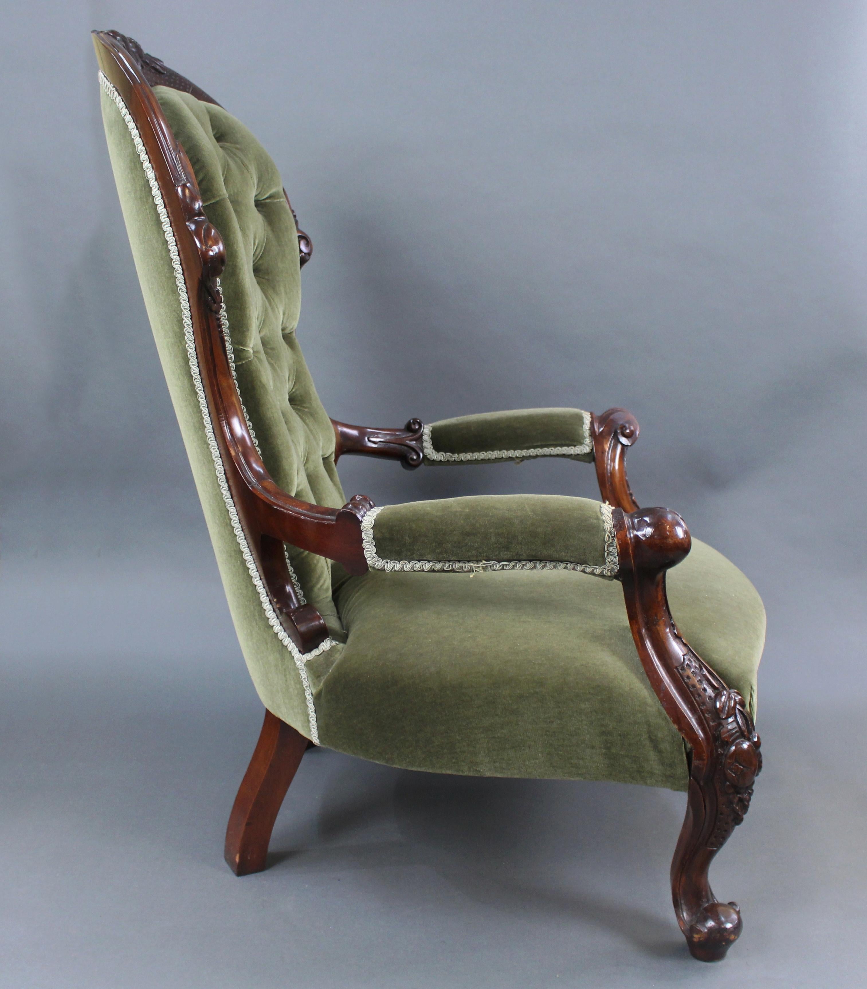 Victorian Style Mahogany Spoon Back Armchair In Good Condition In Worcester, Worcestershire