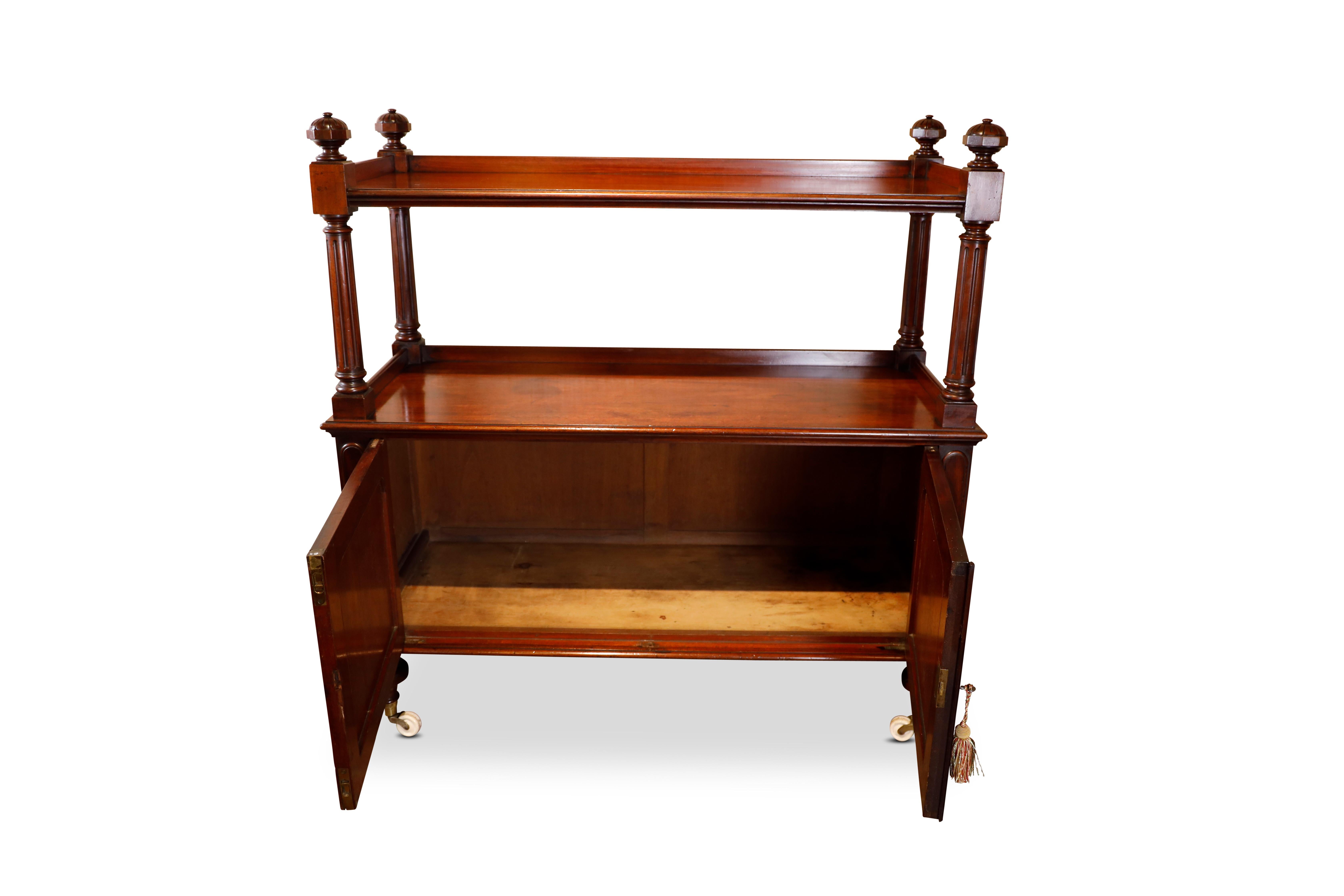 Victorian Mahogany Trolly / Dumbwaiter In Excellent Condition For Sale In Woodbury, CT