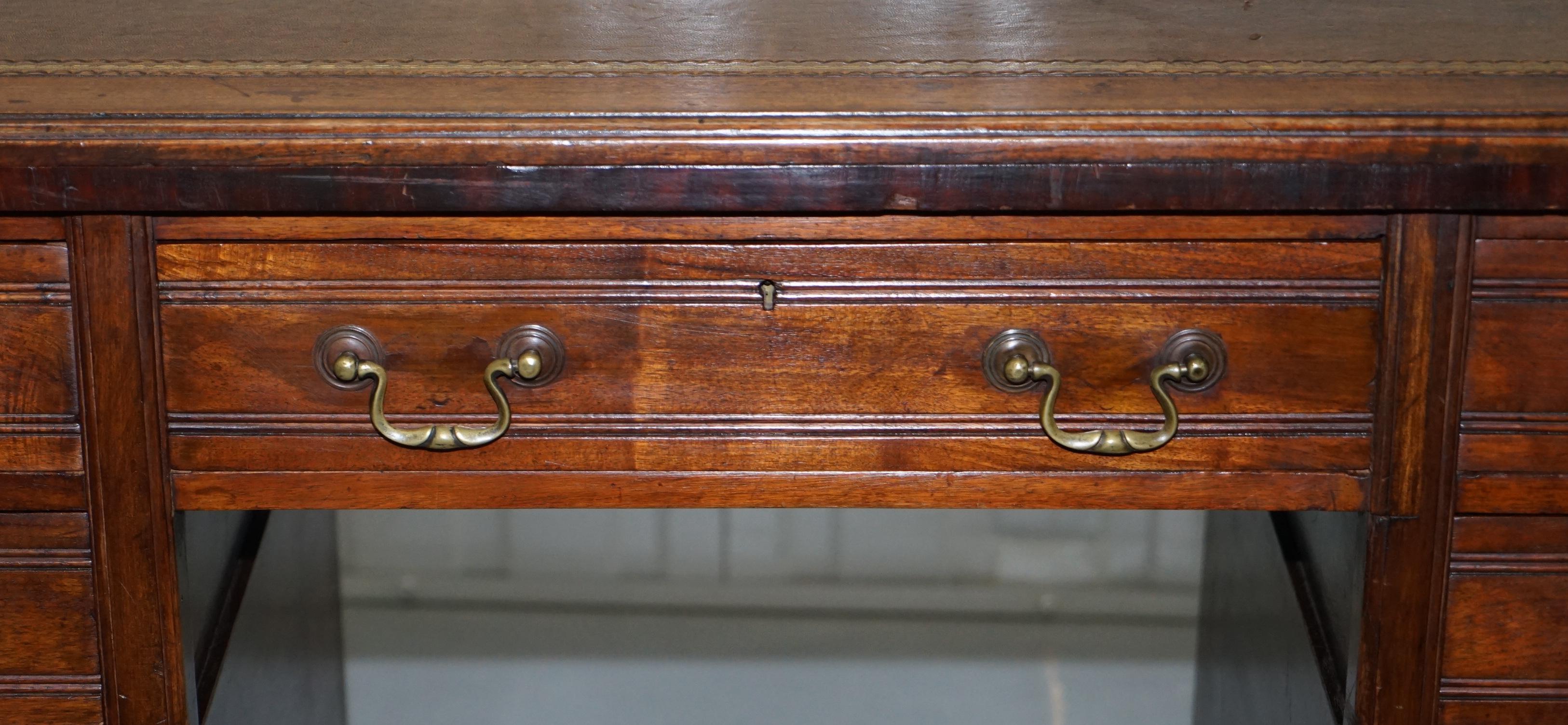 Victorian Mahogany Twin Pedestal Partner Desk Original Timber, Nice Leather Top 2