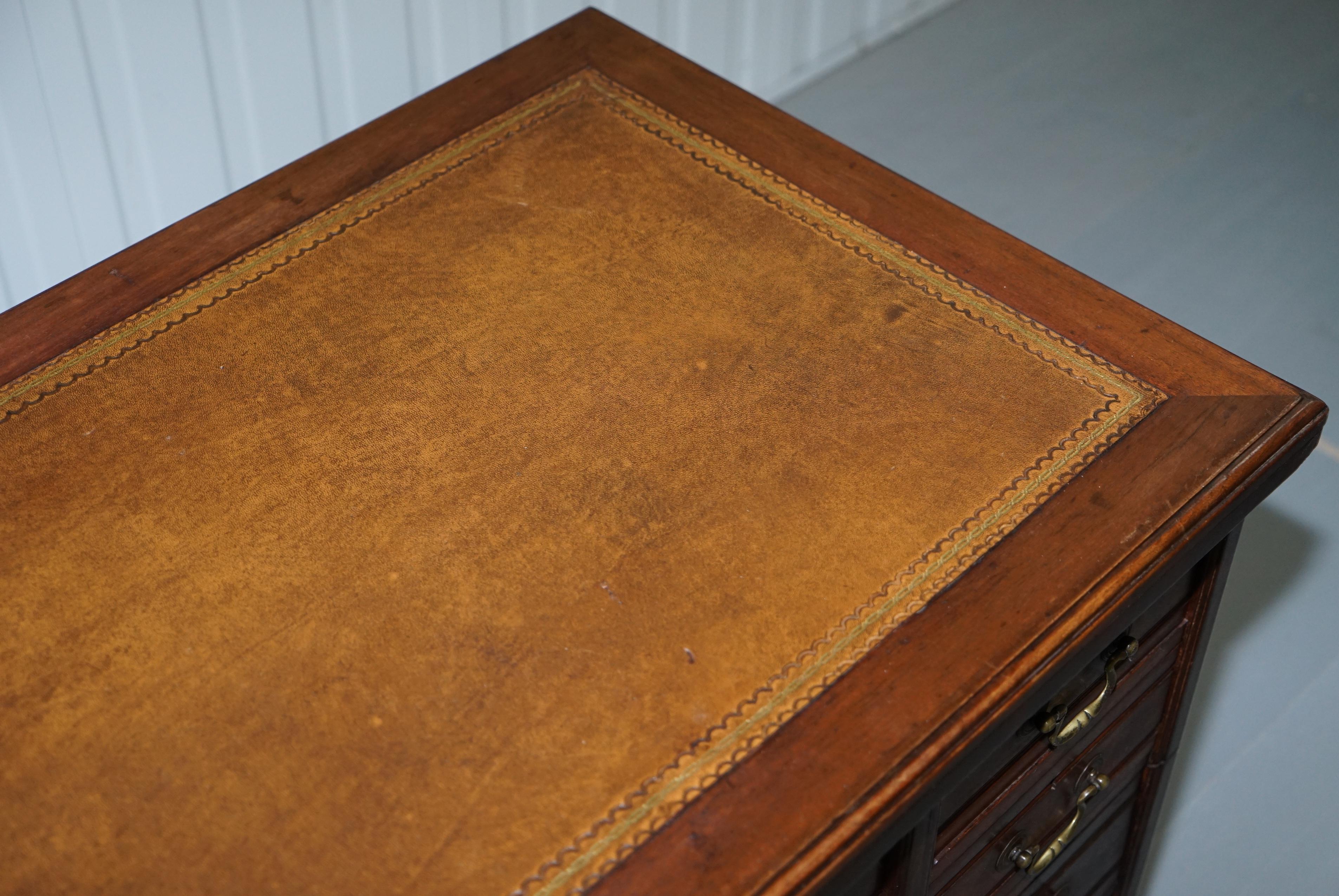 English Victorian Mahogany Twin Pedestal Partner Desk Original Timber, Nice Leather Top