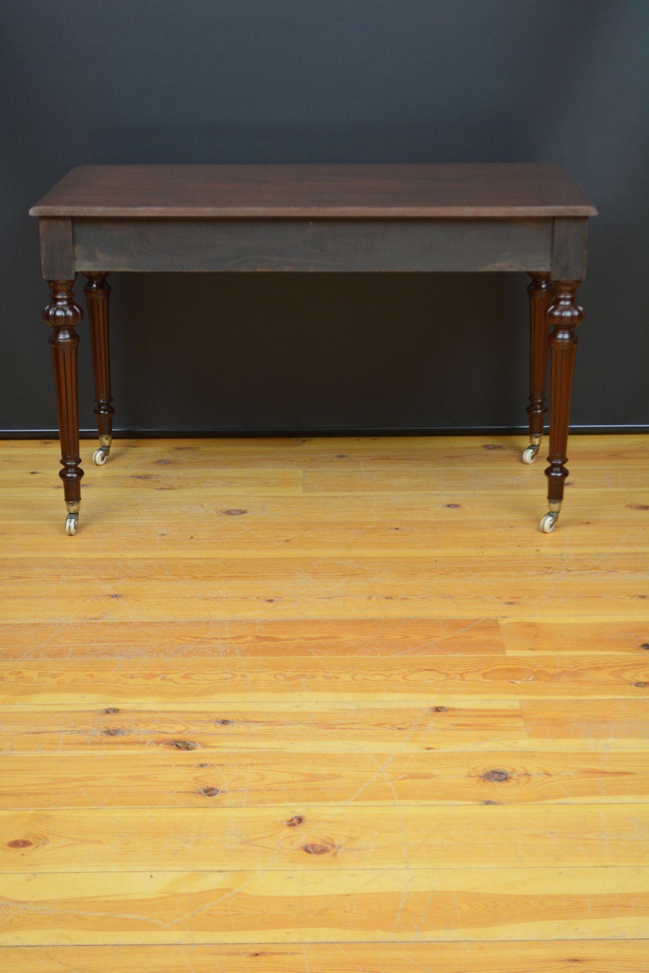 Tocador / escritorio victoriano de caoba c1860 Victoriano en venta