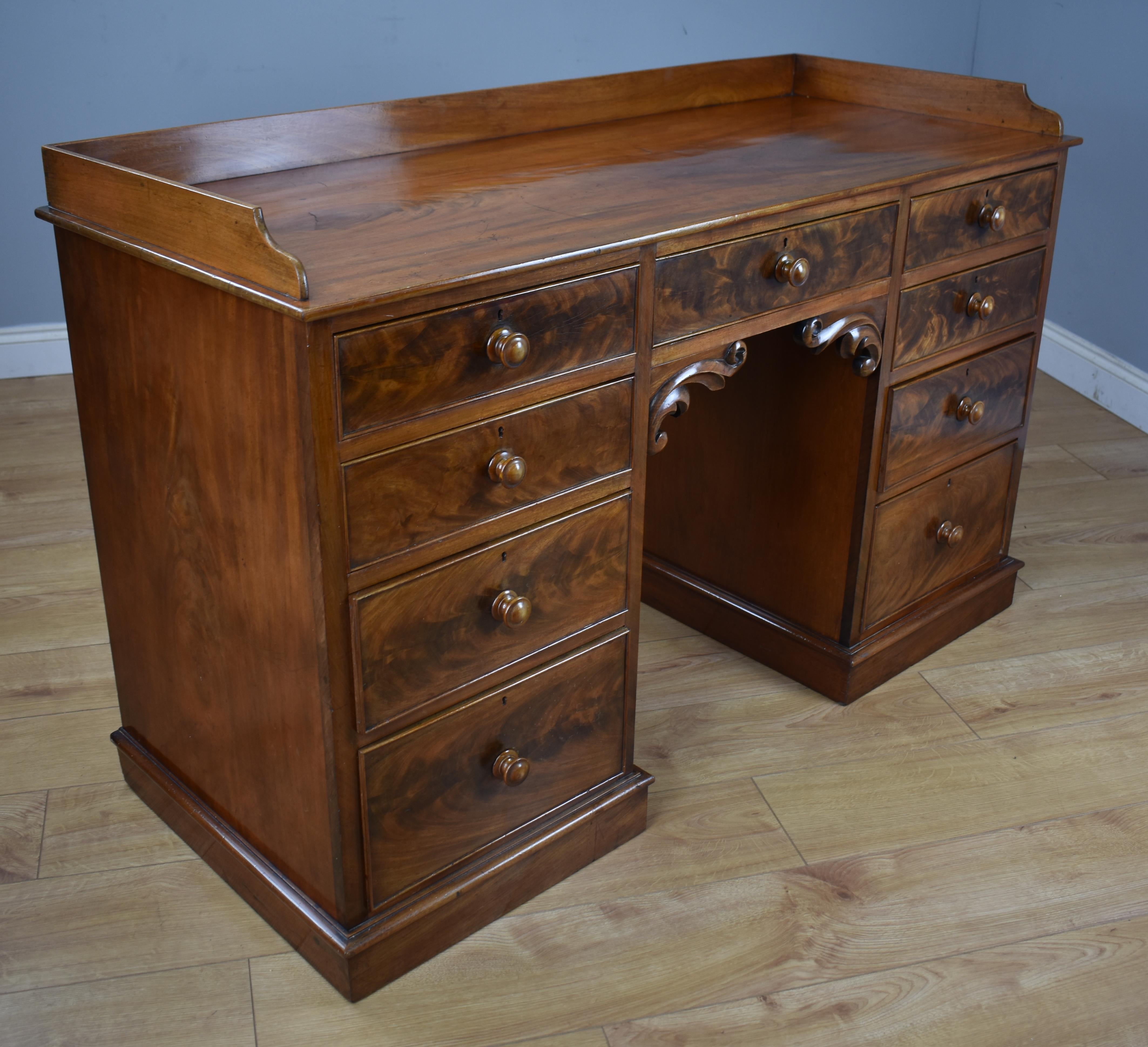 Victorian Mahogany Writing Table/washstand 7