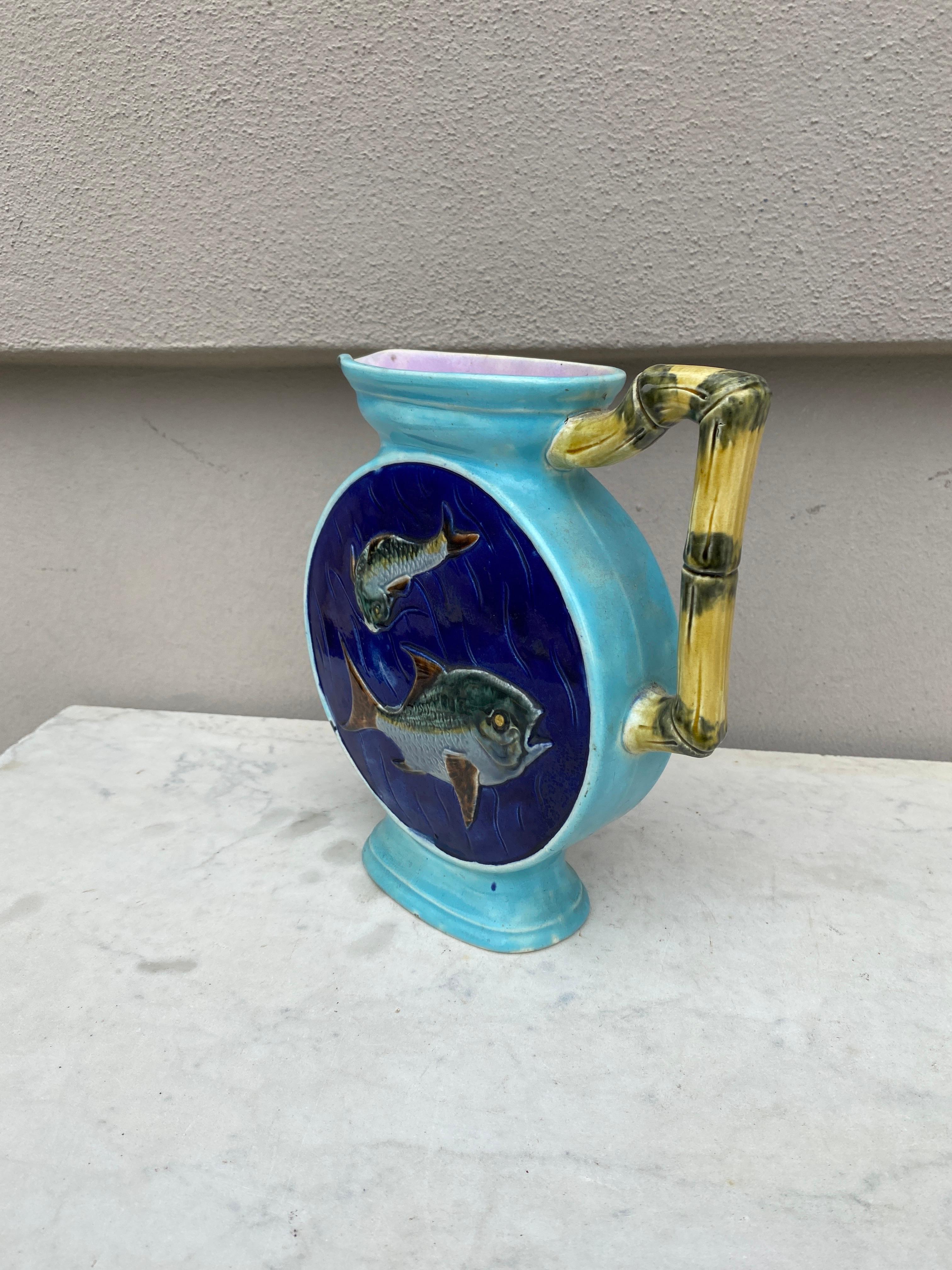 Victorian Majolica Fish Pitcher Holdcroft, circa 1890 In Fair Condition For Sale In Austin, TX