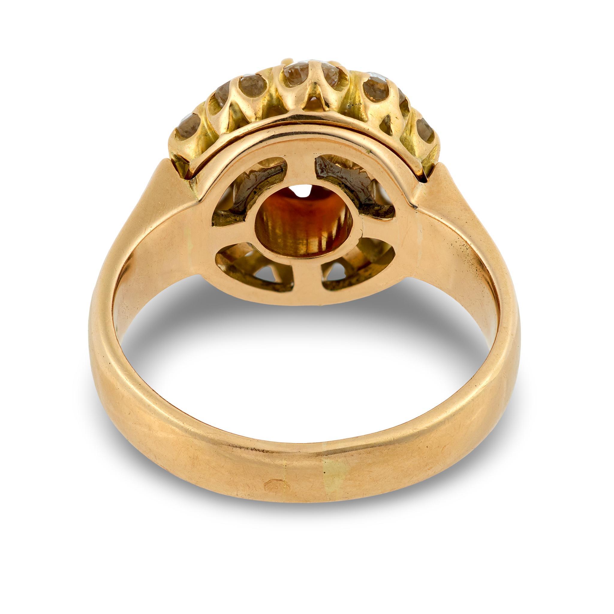 Donna Anello vittoriano a grappolo con granato mandarino in oro giallo 18k in vendita