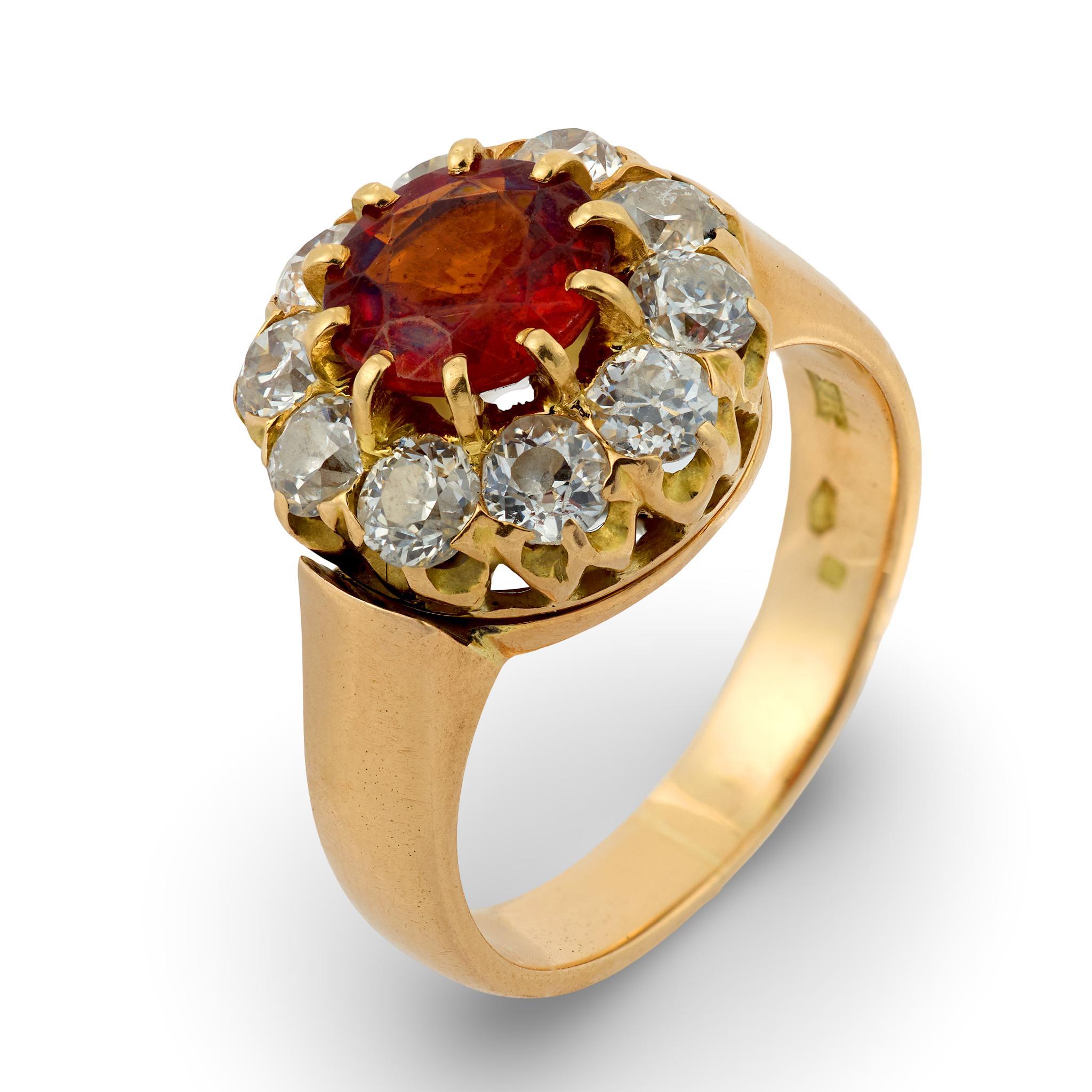 Anello vittoriano a grappolo con granato mandarino in oro giallo 18k in vendita 2