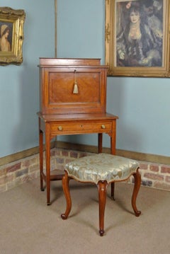 Bonheur du jour victorien en érable et bois de satin, vers 1890