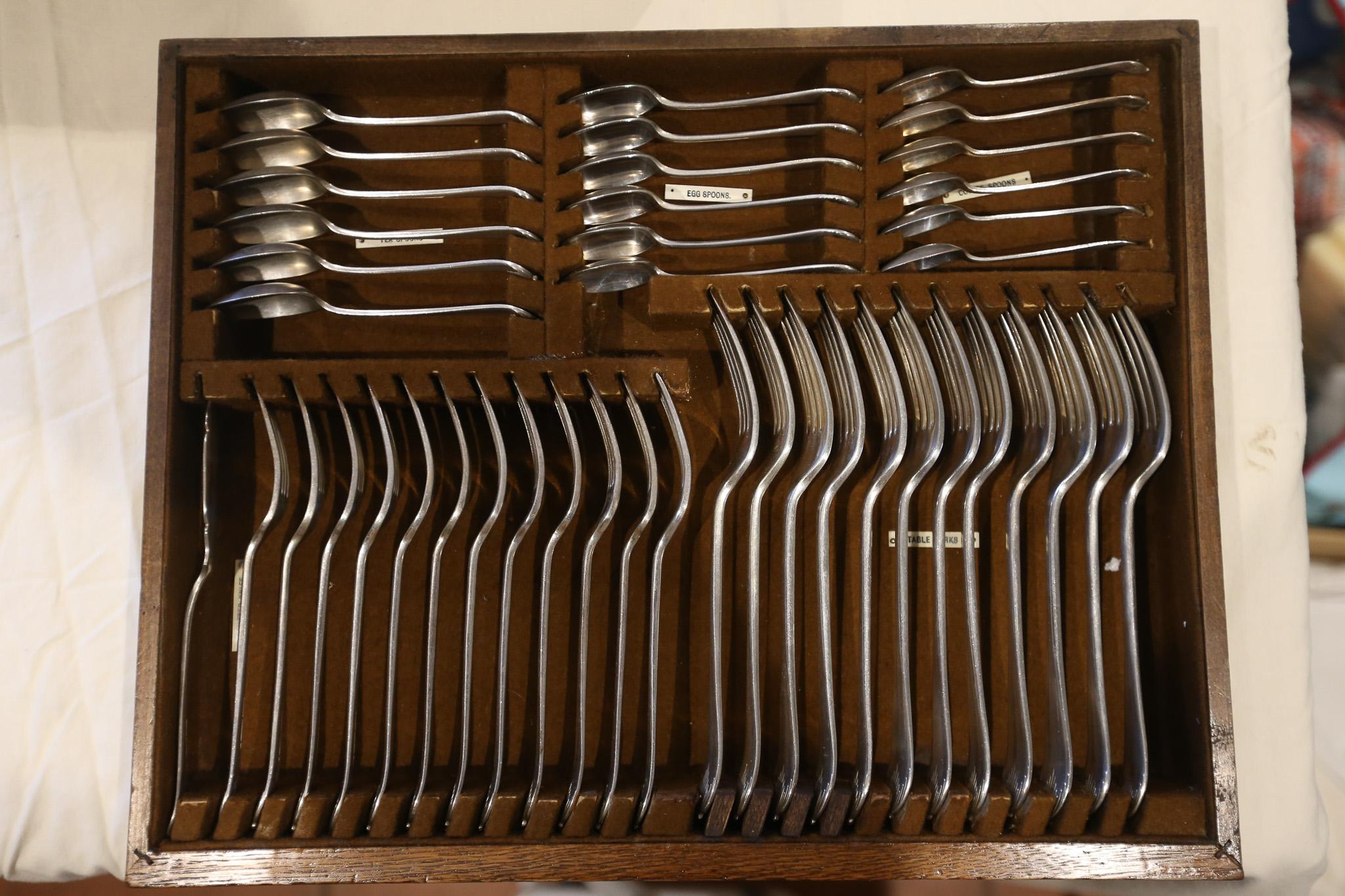 Victorian Mappin & Webb 148pc  Canteen of cutlery Queens Pattern etc 8