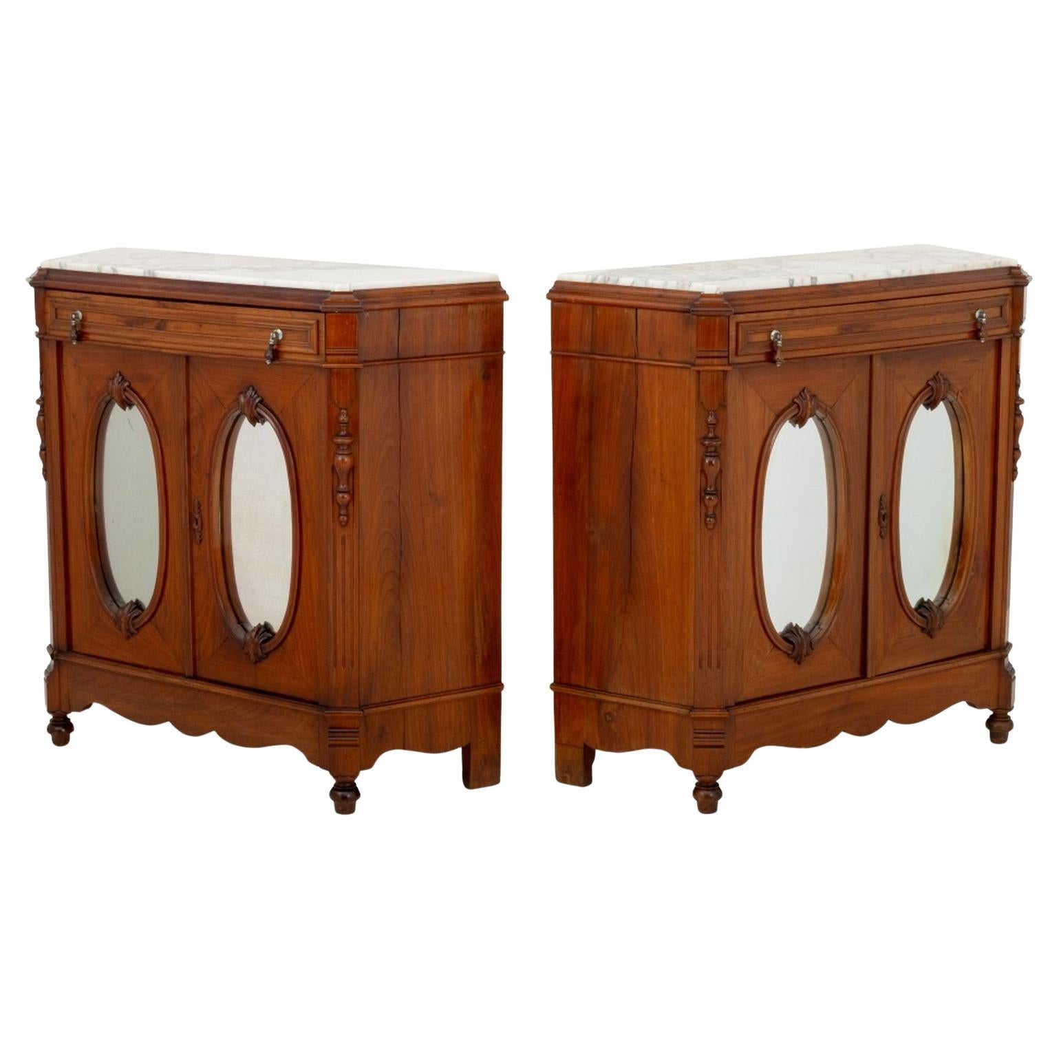 Viktorianische Marmorplatte Nussbaum Sideboards, Pr im Angebot