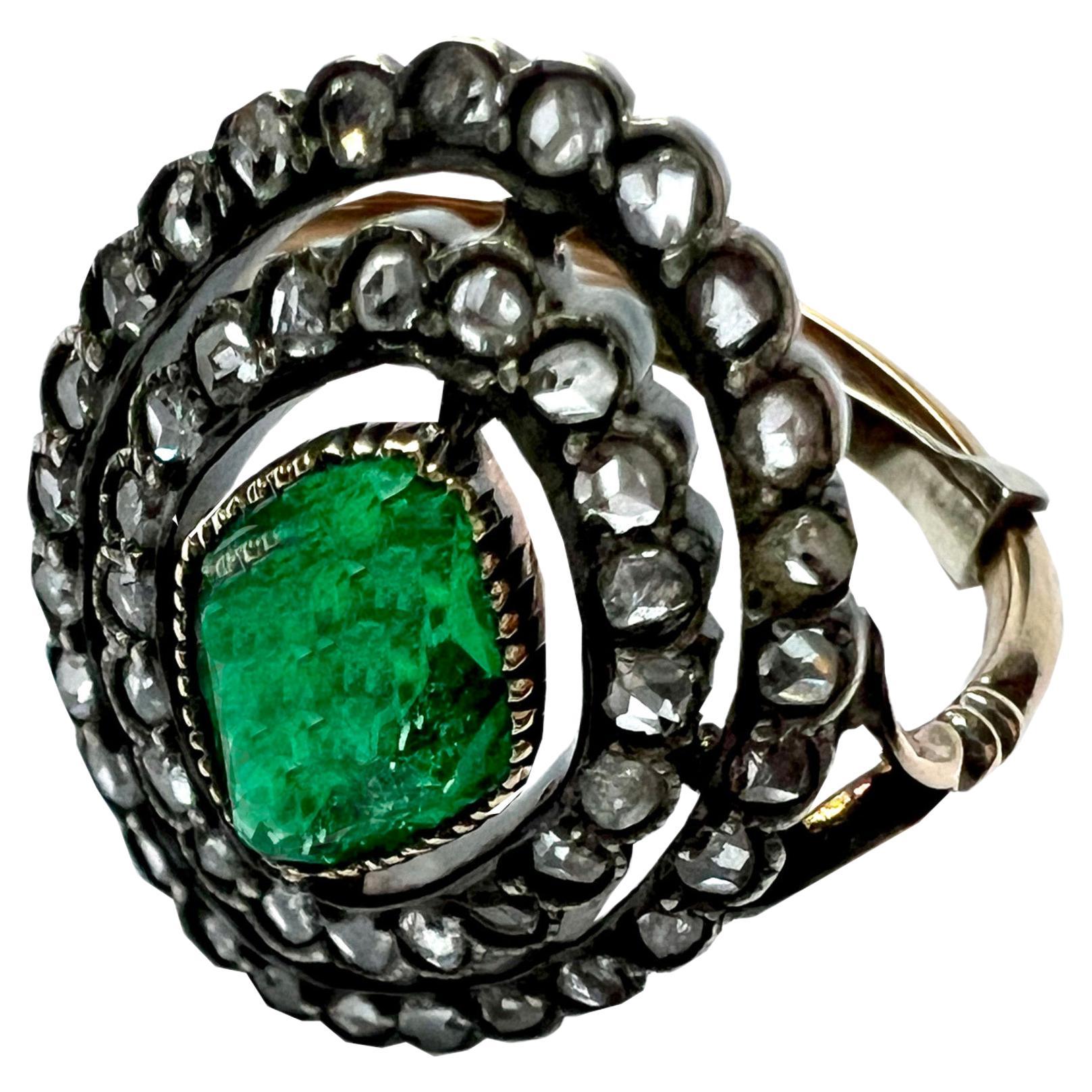 Victorian Marquise ring in 18kt yellow gold and silver with diamonds and emeralds For Sale