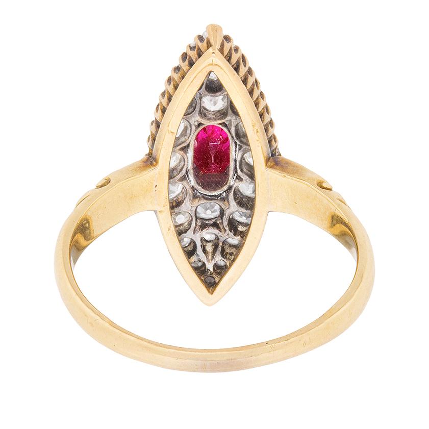 Viktorianischer Marquise-geformter Rubin- und Diamant-Cluster-Ring, um 1890 im Zustand „Gut“ im Angebot in London, GB
