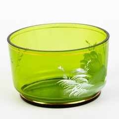 Victorian Mary Gregory Green Enameled Glass Bomboniere Sweets Bowl 19th Century