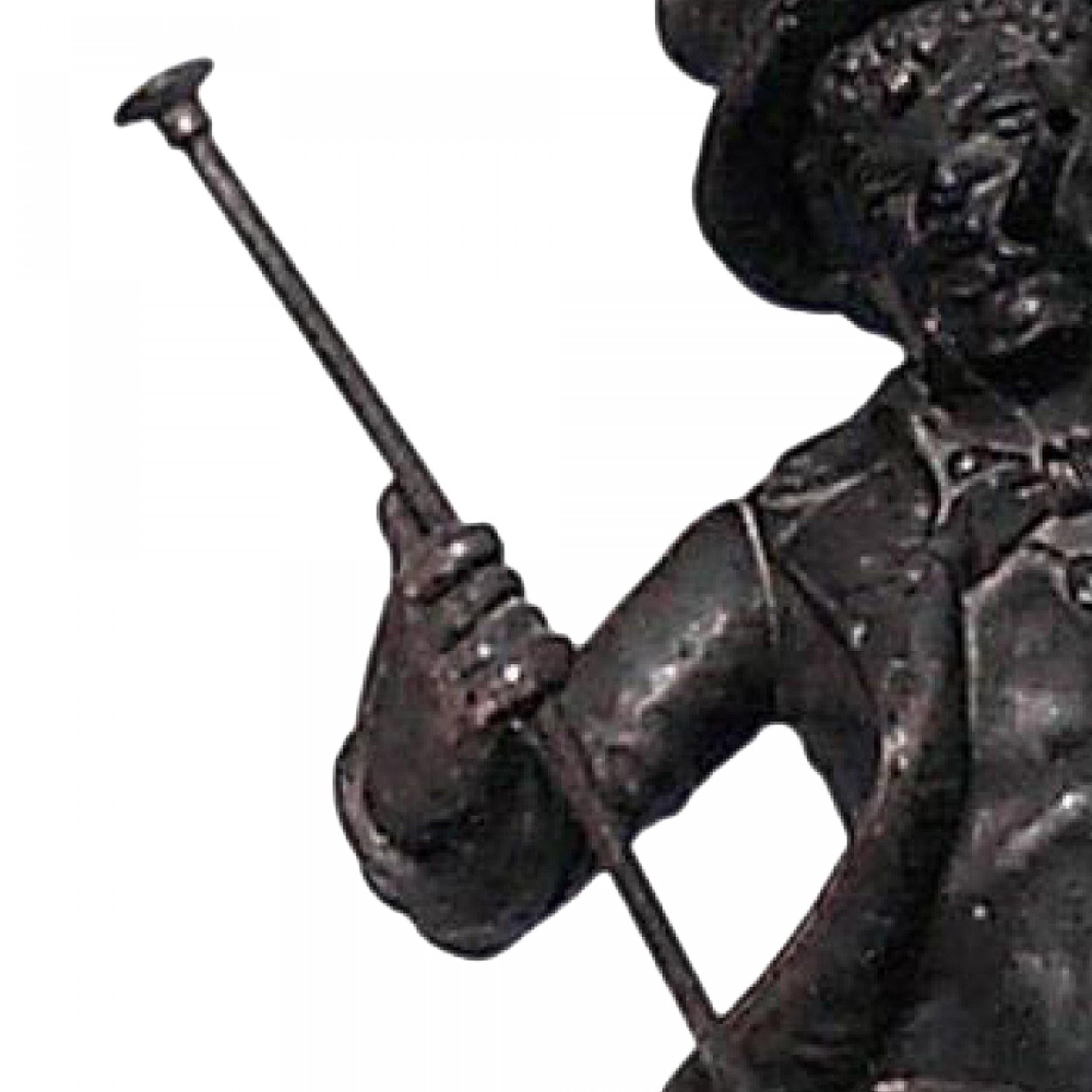 Americano Figura di uomo vittoriano in metallo che si pavoneggia in vendita
