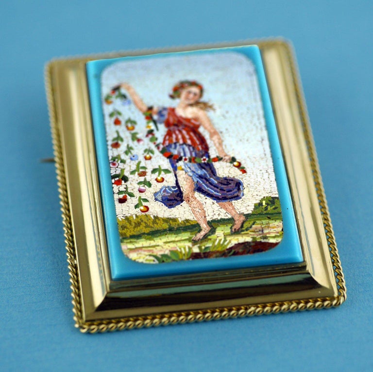 Victorian Micromosaic Brooch Depicting Flora Goddess of Spring, circa 1850 In Excellent Condition For Sale In London, GB