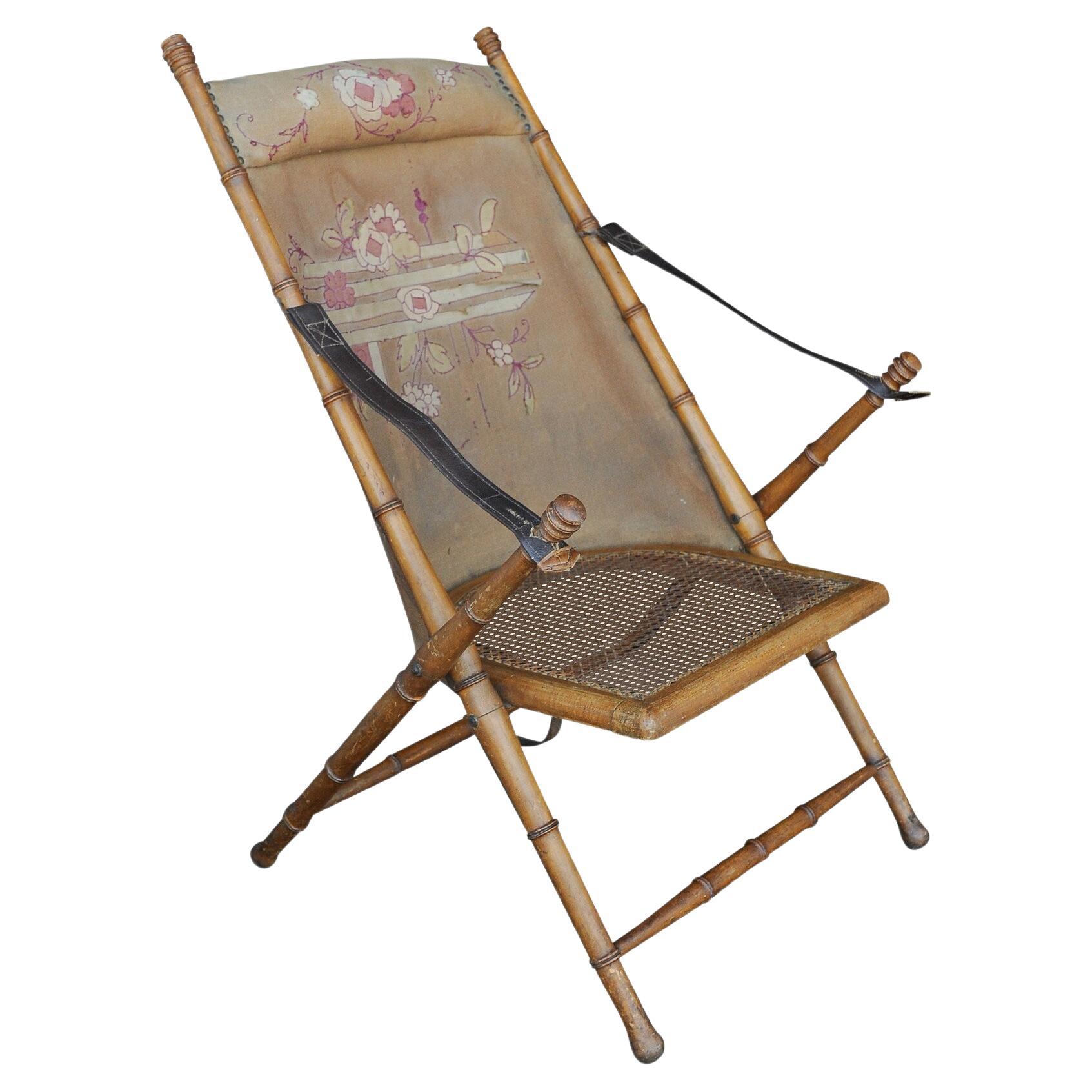 Chaise de campagne militaire victorienne pliante en faux bambou brodé en toile Safari