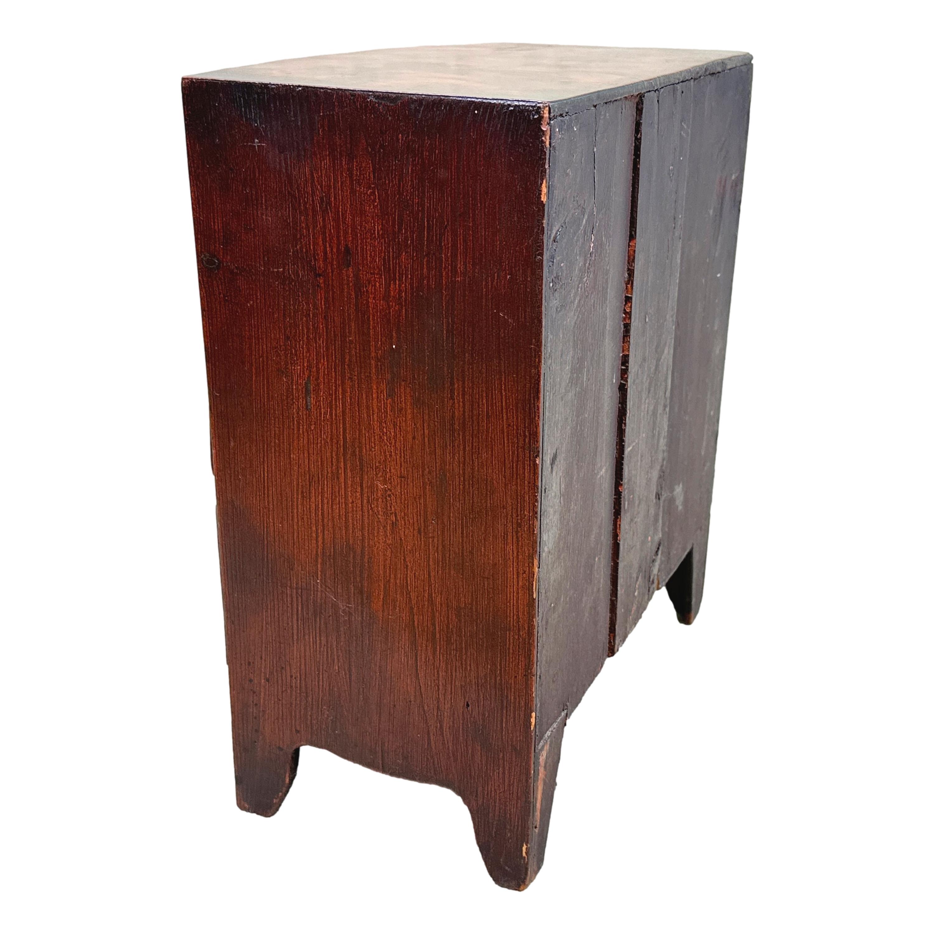 Victorian Miniature Mahogany Bowfront Chest Of Drawers For Sale 1