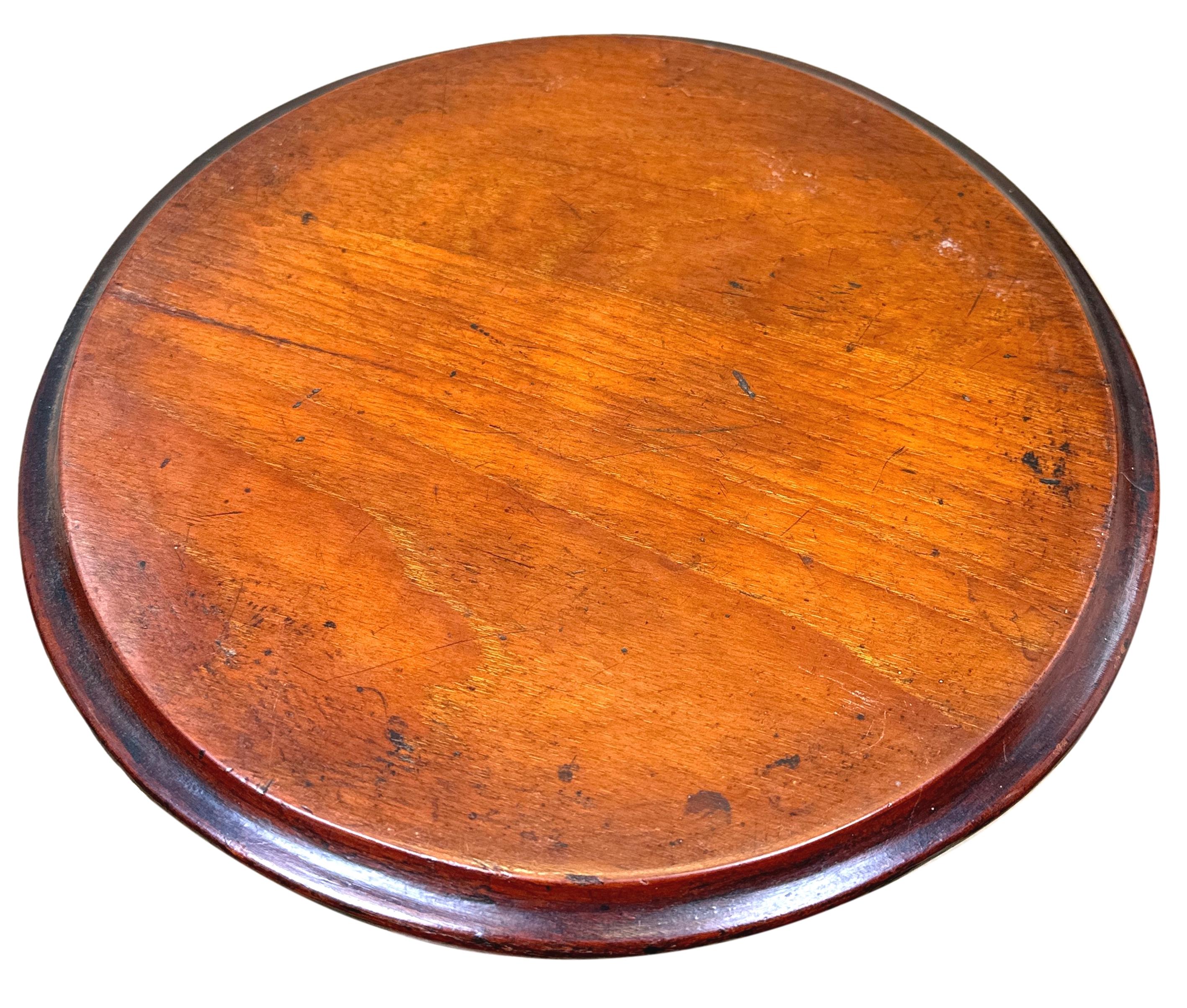 Victorian Miniature Mahogany Centre Table In Good Condition For Sale In Bedfordshire, GB