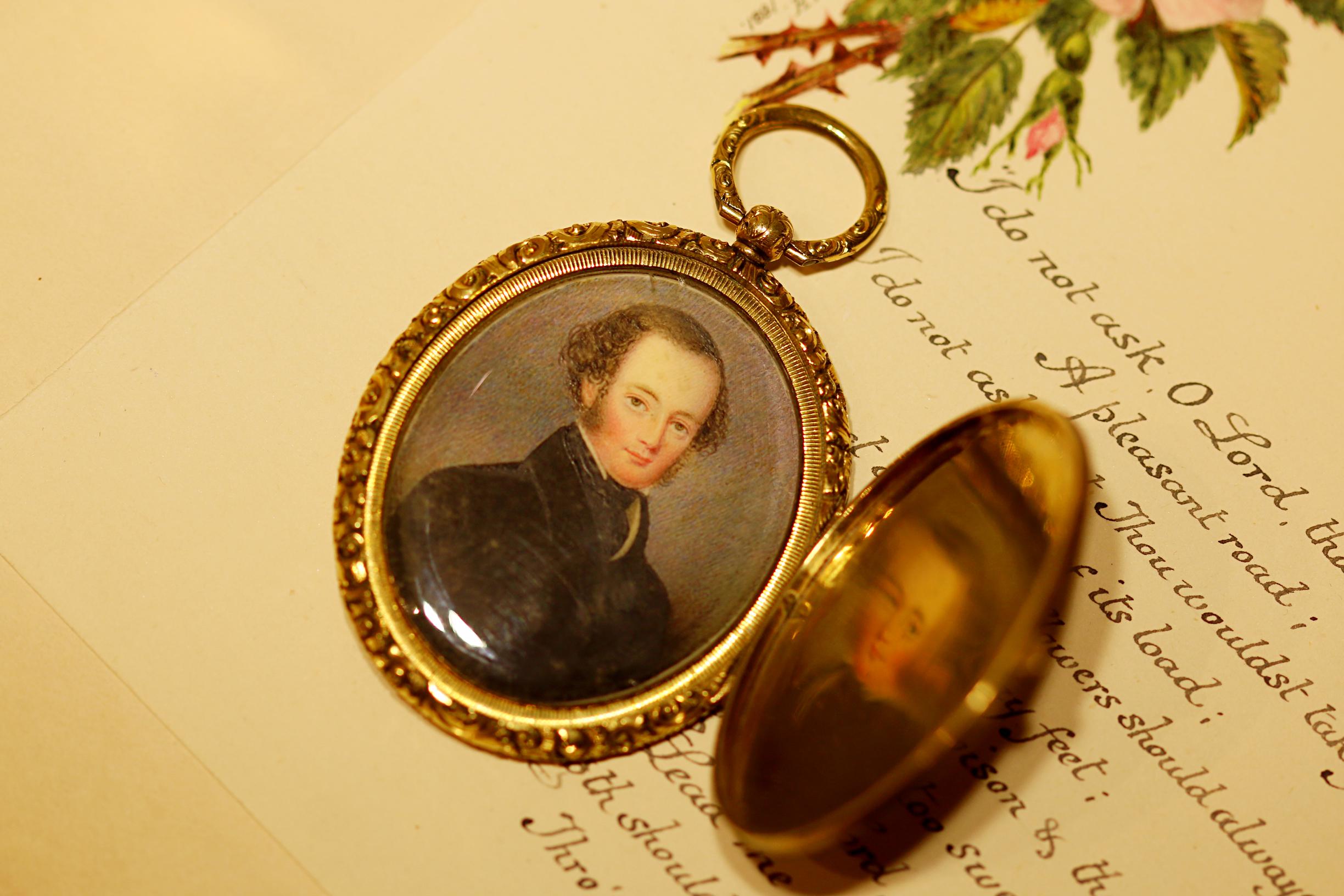 Victorian Miniature Portrait in a Yellow Gold Locket 2