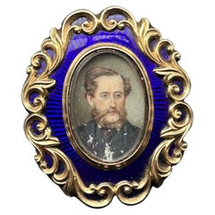 Pendentif en forme de portrait miniature victorien 