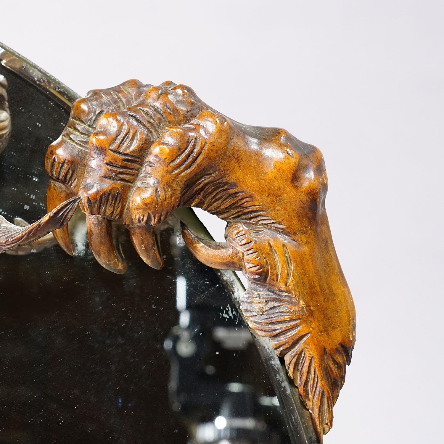 Sculpté Miroir victorien avec dragon sculpté attr. à Gabriel Viardot ca. 1880 en vente