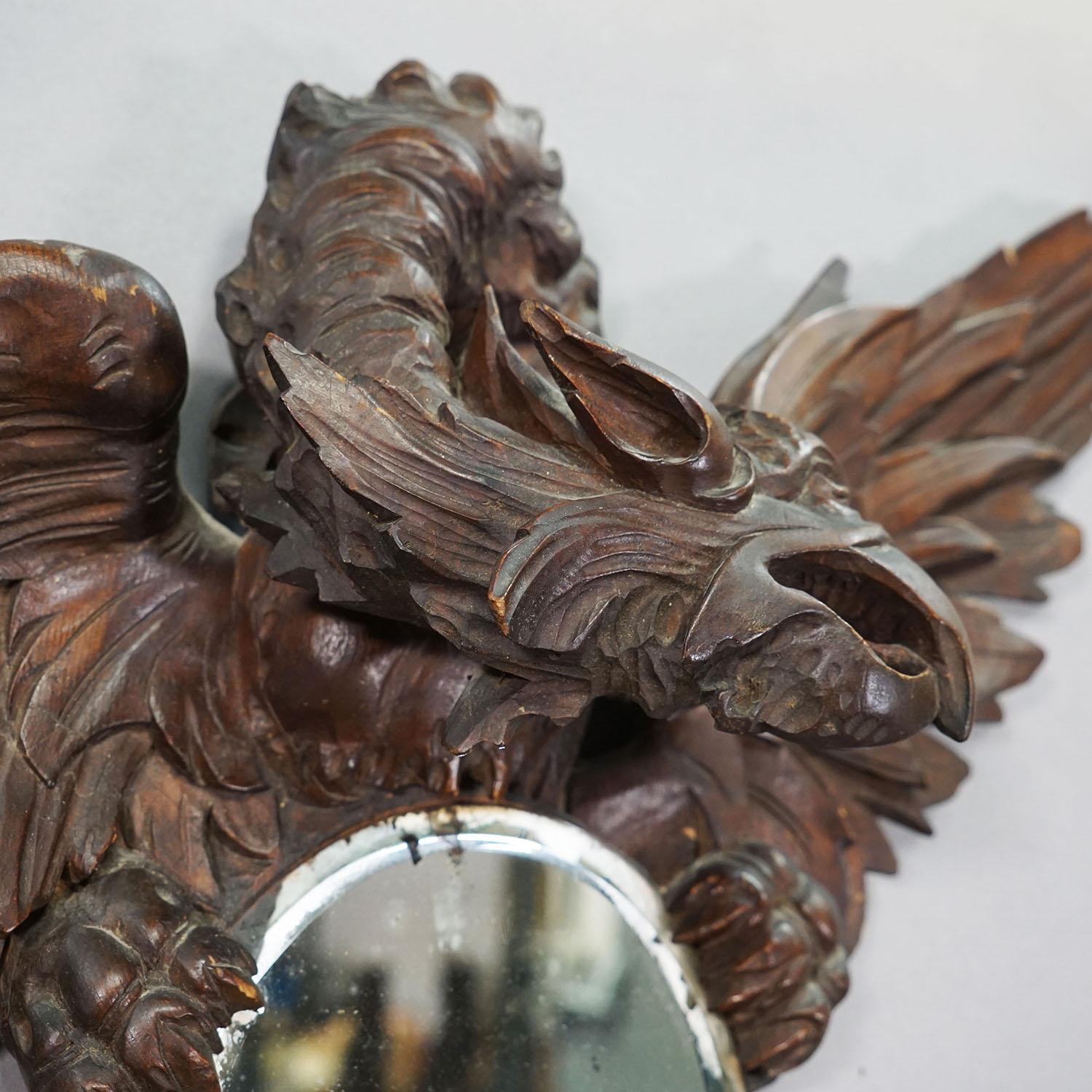 Victorian Mirror with Carved Dragon in the Manner of Gabriel Viardot ca. 1880 For Sale 7