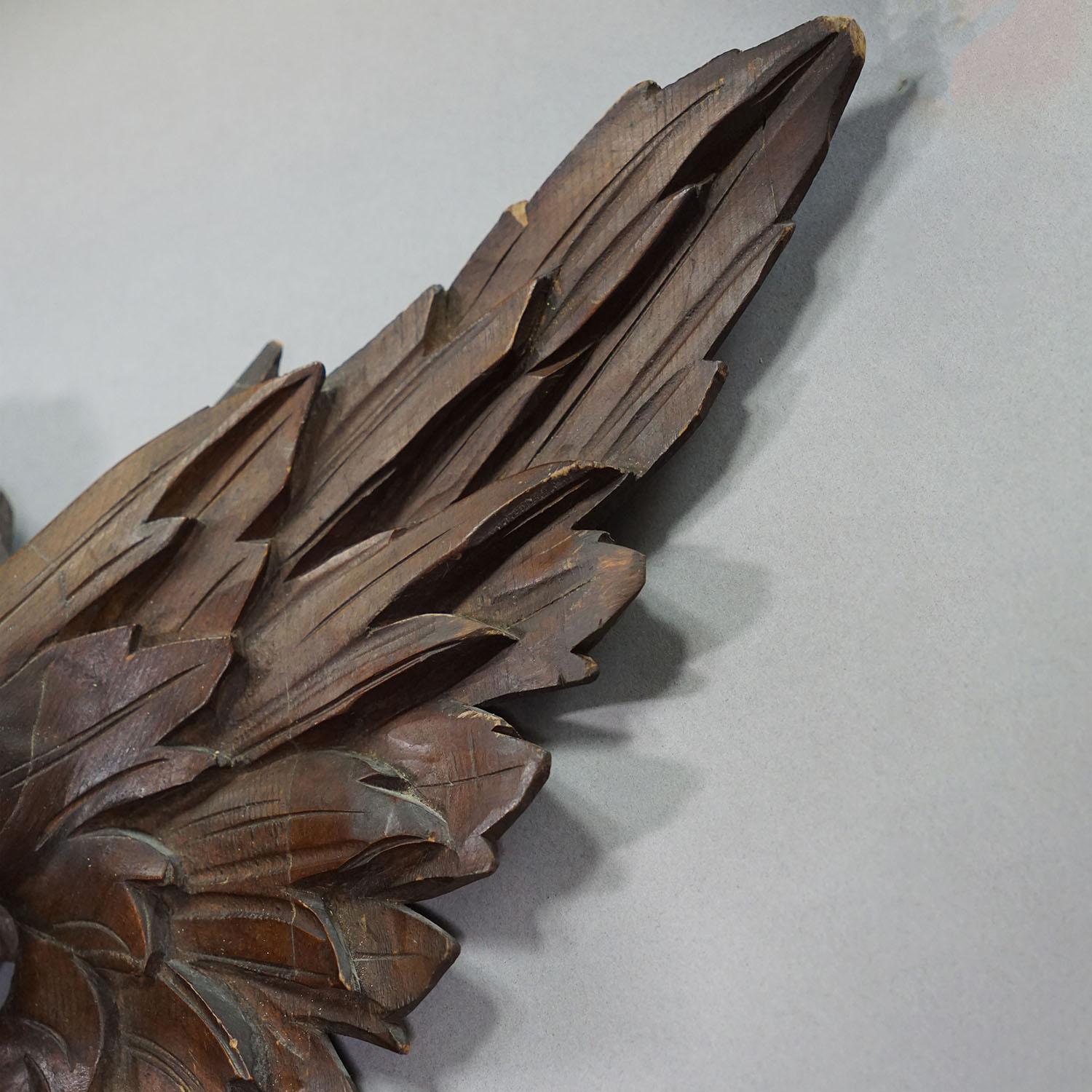 Victorian Mirror with Carved Dragon in the Manner of Gabriel Viardot ca. 1880 For Sale 1