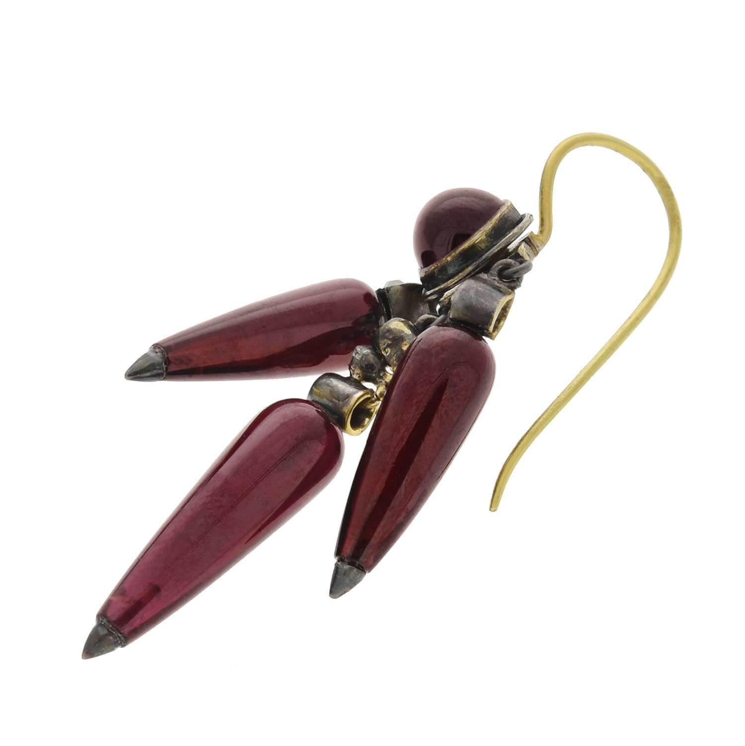 Victorian Mixed Metals Garnet and Diamond Dangle Earrings In Good Condition In Narberth, PA