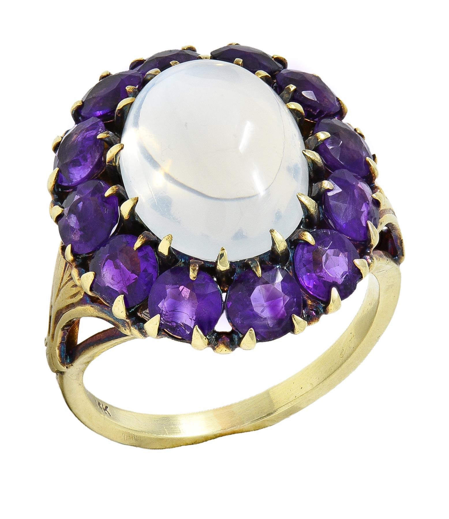 Anello vittoriano con pietra di luna e ametista, in oro giallo 14 carati, con fiore aureolato antico in vendita 3