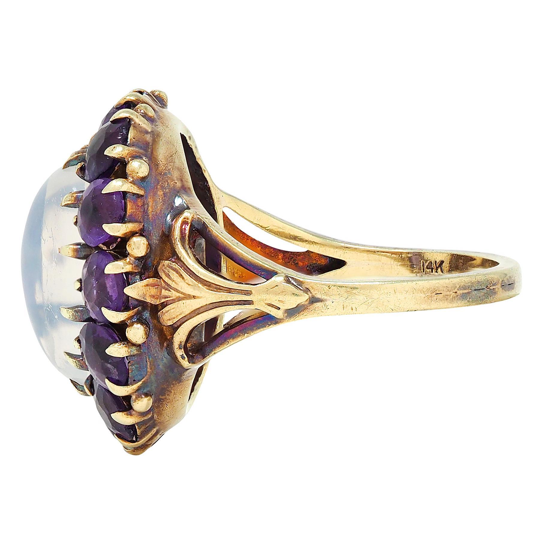 De las mujeres Anillo Victoriano de Flor de Lis de Amatista de Piedra Lunar de Oro Amarillo de 14 Kilates con Halo Antiguo en venta