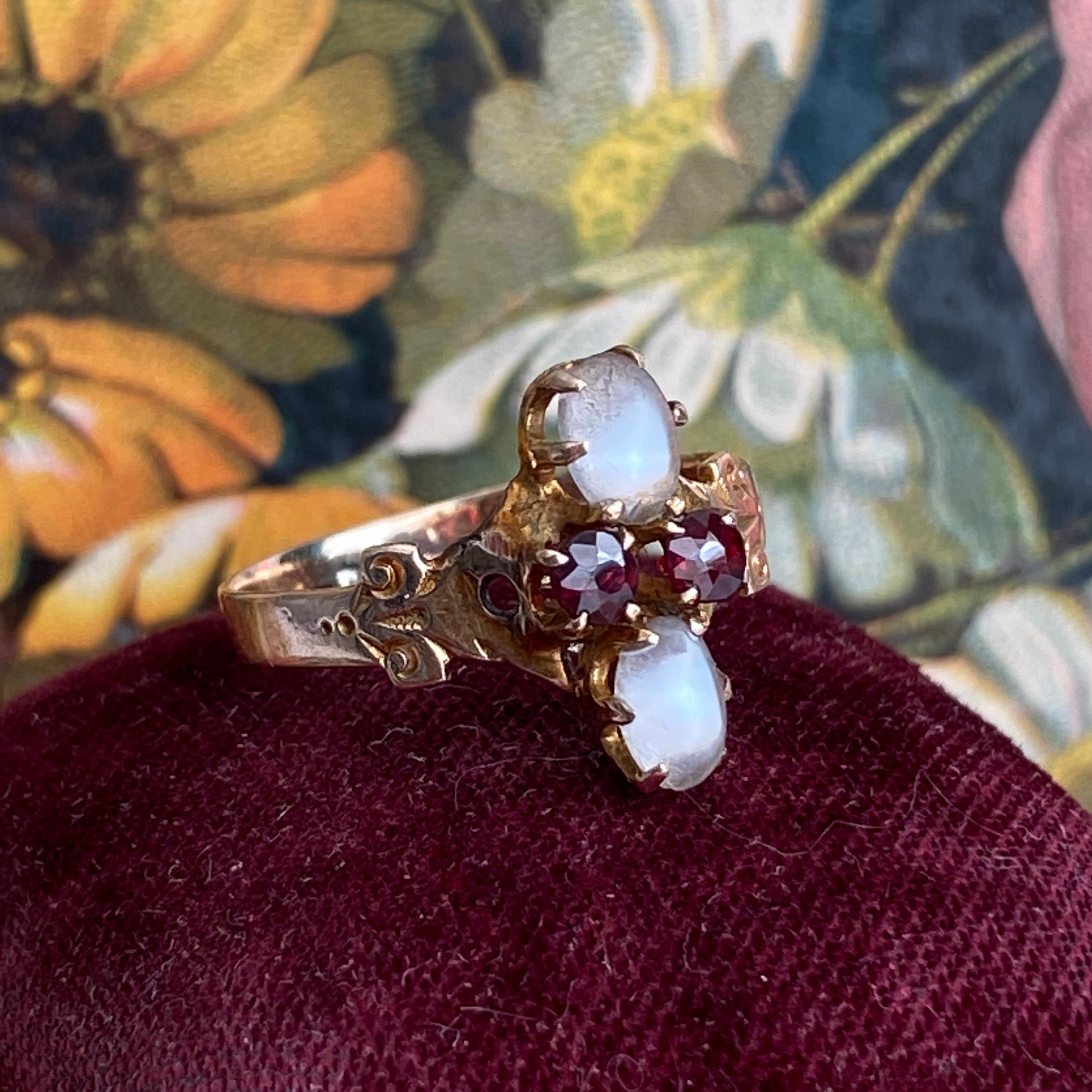 Viktorianischer Mondstein & Granat 14K Rose Gold Ring im Angebot 5