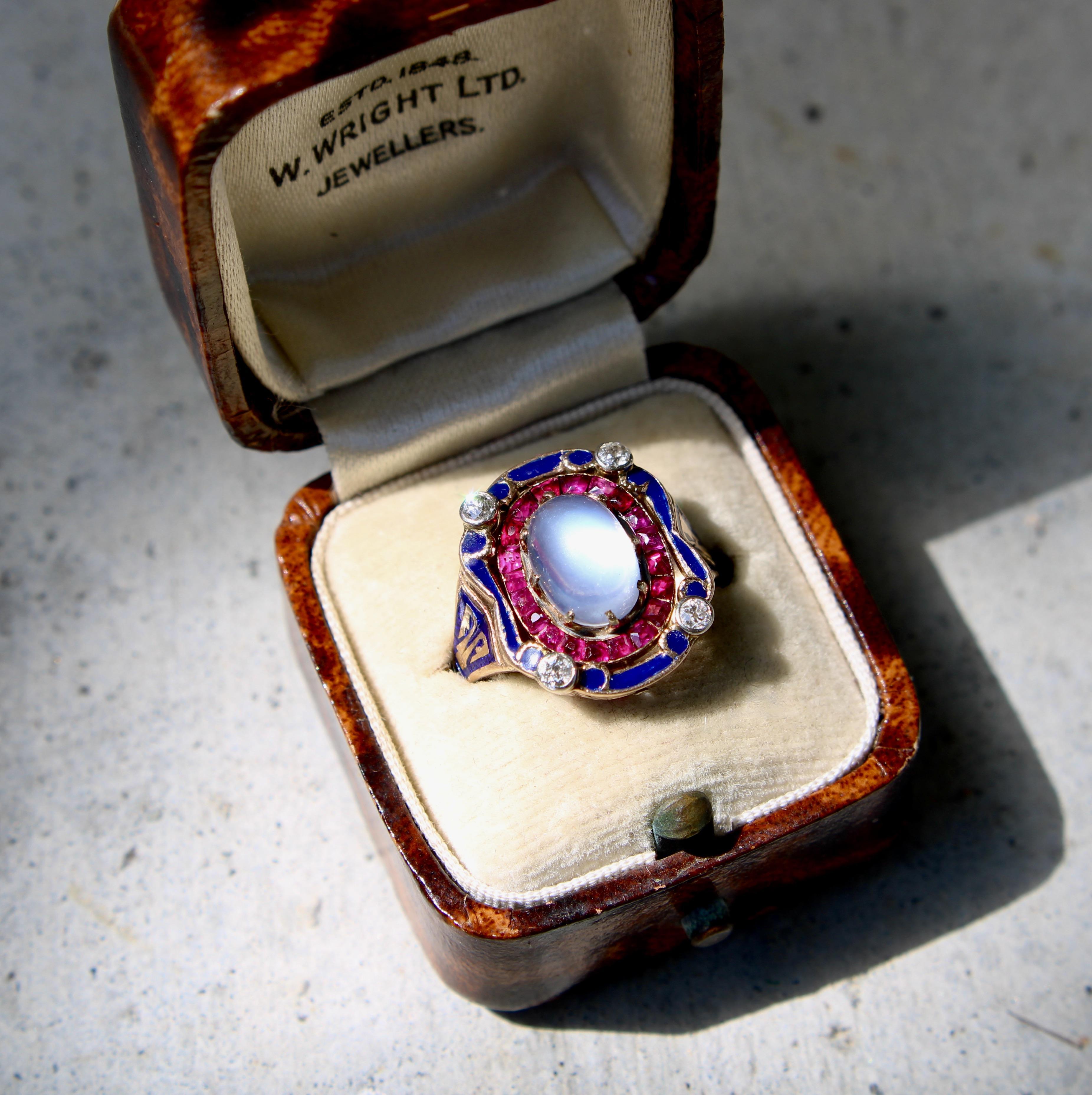 Anello vittoriano con pietra di luna, diamante e diamante smaltato in oro 14 carati in vendita 4
