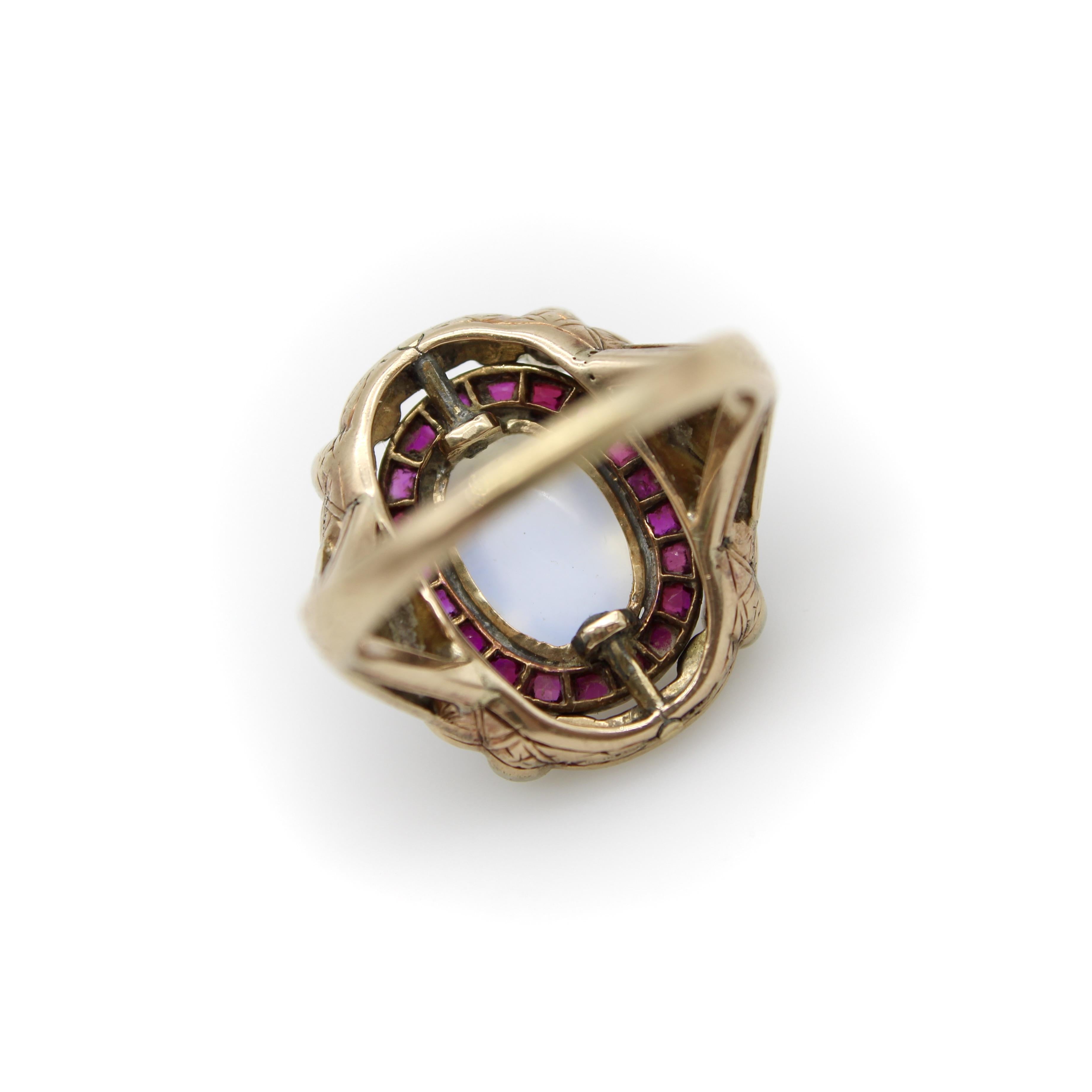 Anello vittoriano con pietra di luna, diamante e diamante smaltato in oro 14 carati in vendita 2