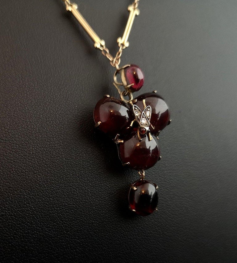 Cabochon Victorian Mourning Pendant Necklace, Garnet, Diamond Fly, 18 Karat Yellow Gold For Sale