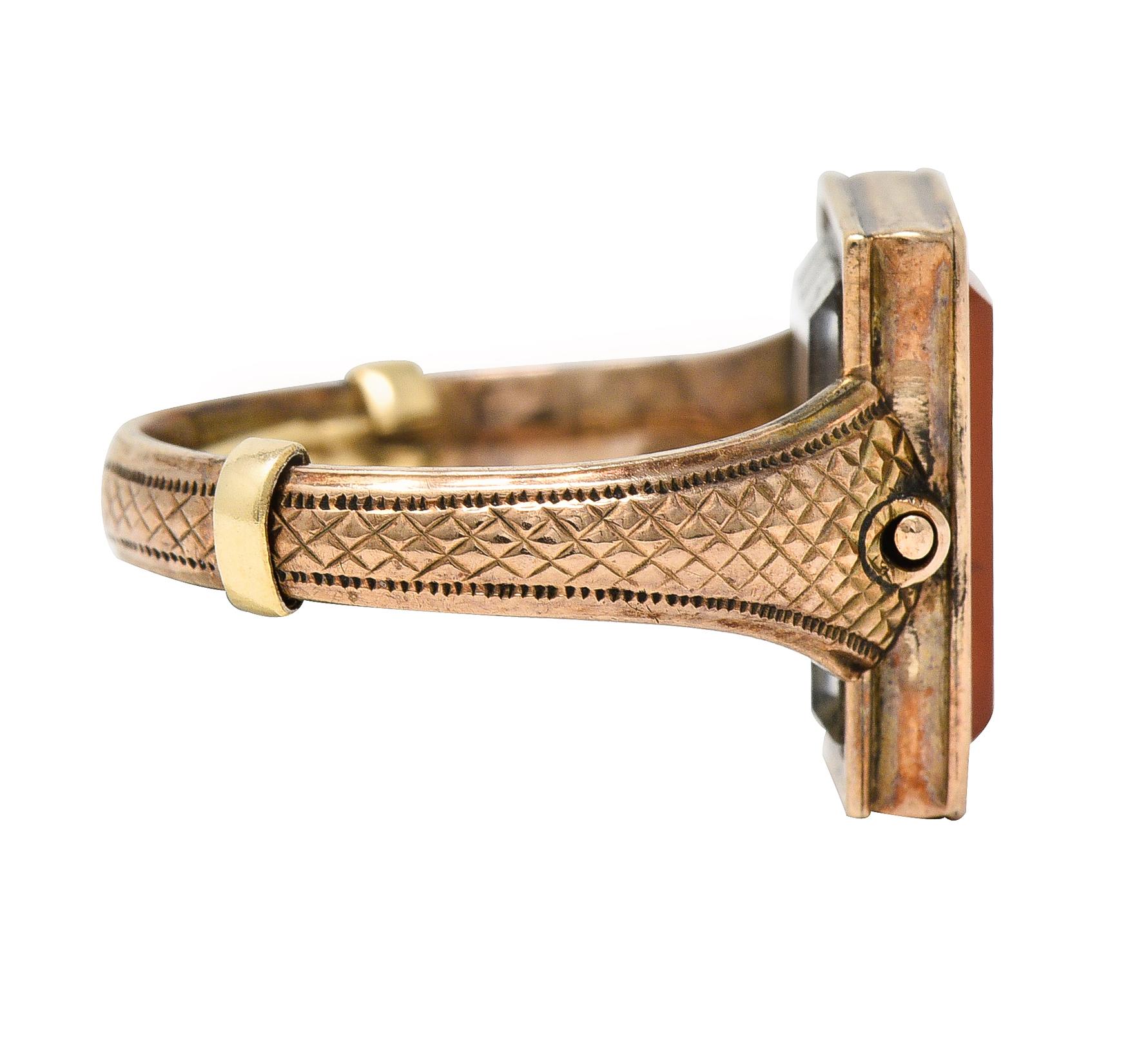 Antiker viktorianischer Flip-Ring aus geflochtenem Quarz mit Kreuz aus 14 Karat Gold (Ungeschliffen) im Angebot