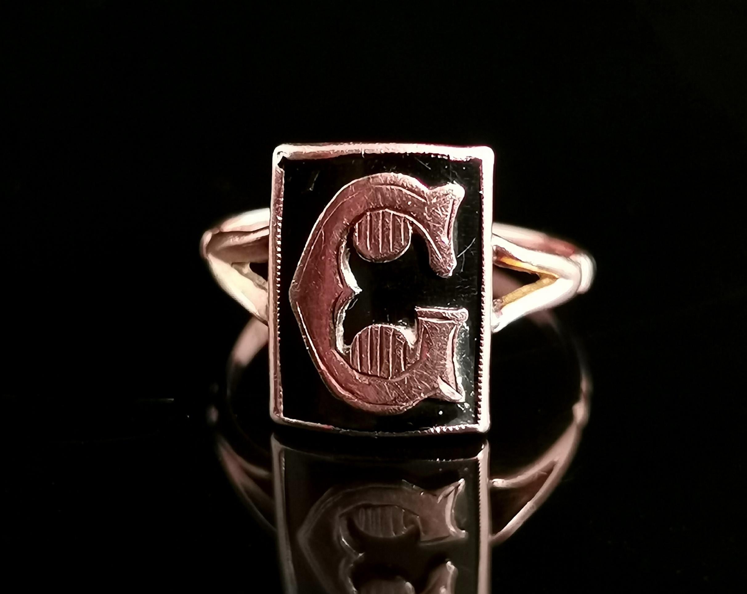 Victorian Mourning Ring, Initial C, 9 Karat Rose Gold and Black Enamel 1