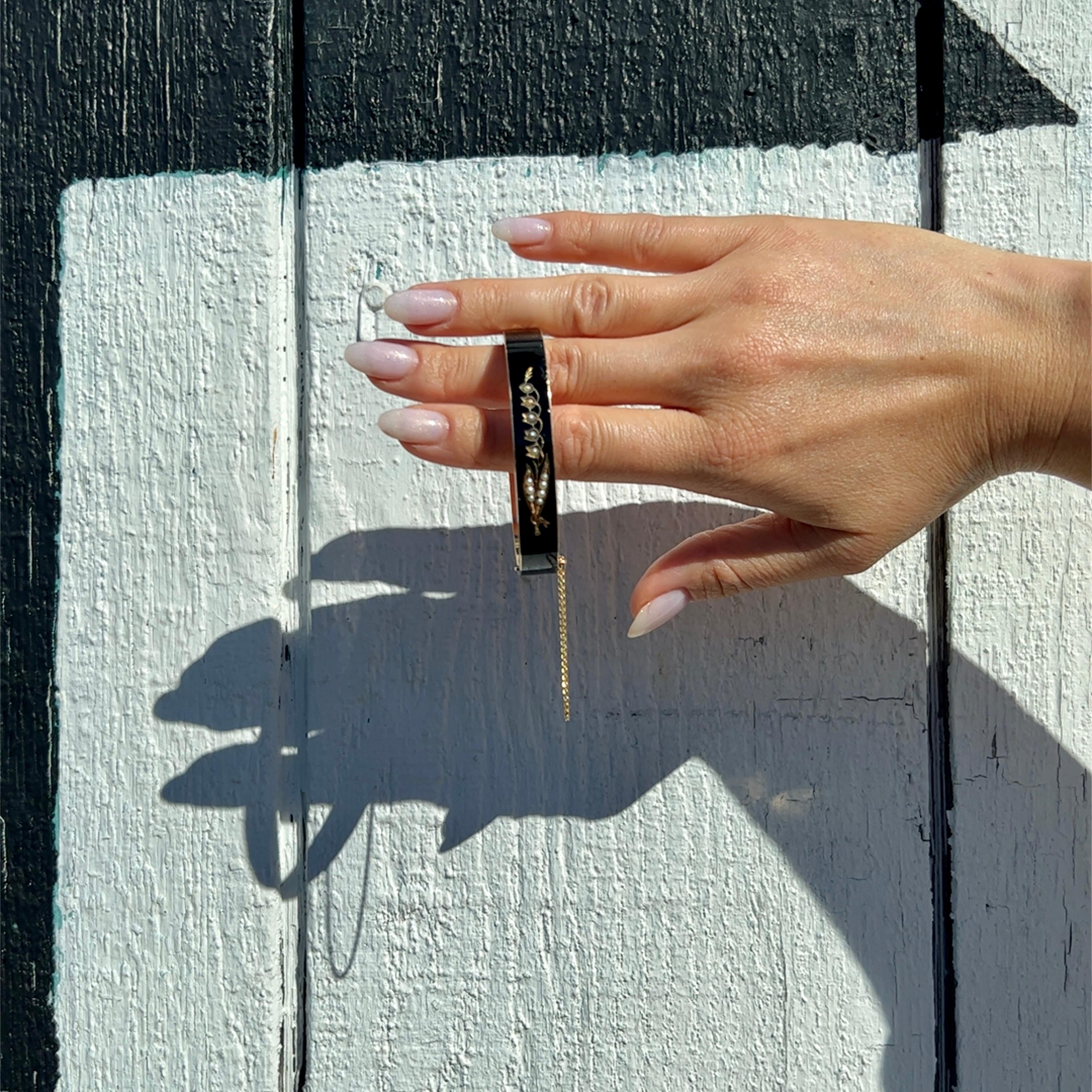 Victorian Mourning Seed Pearl Bracelet in 14 Karat Gold 5