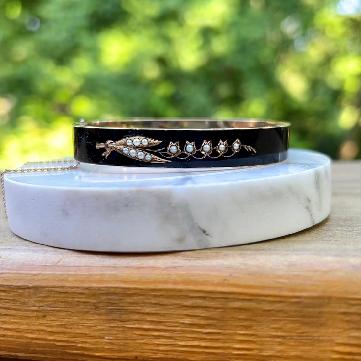 Round Cut Victorian Mourning Seed Pearl Bracelet in 14 Karat Gold