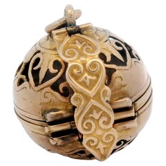 Victorian Multi-Photo Globe Pendant Locket made in 14 Karat Gold