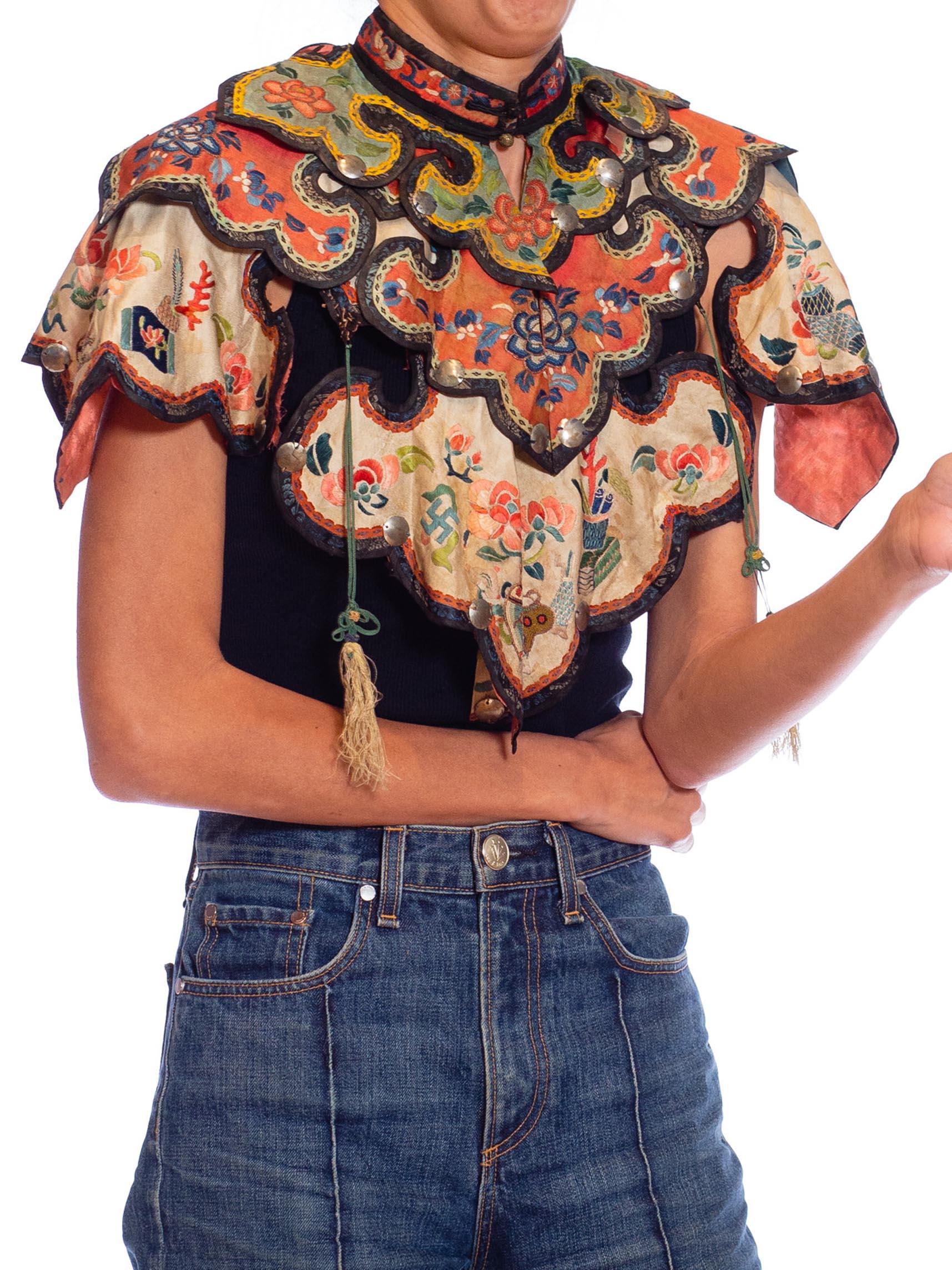 Victorian Multicolor Antique Chinese Silk Embroidered Colar Cape For Sale 4